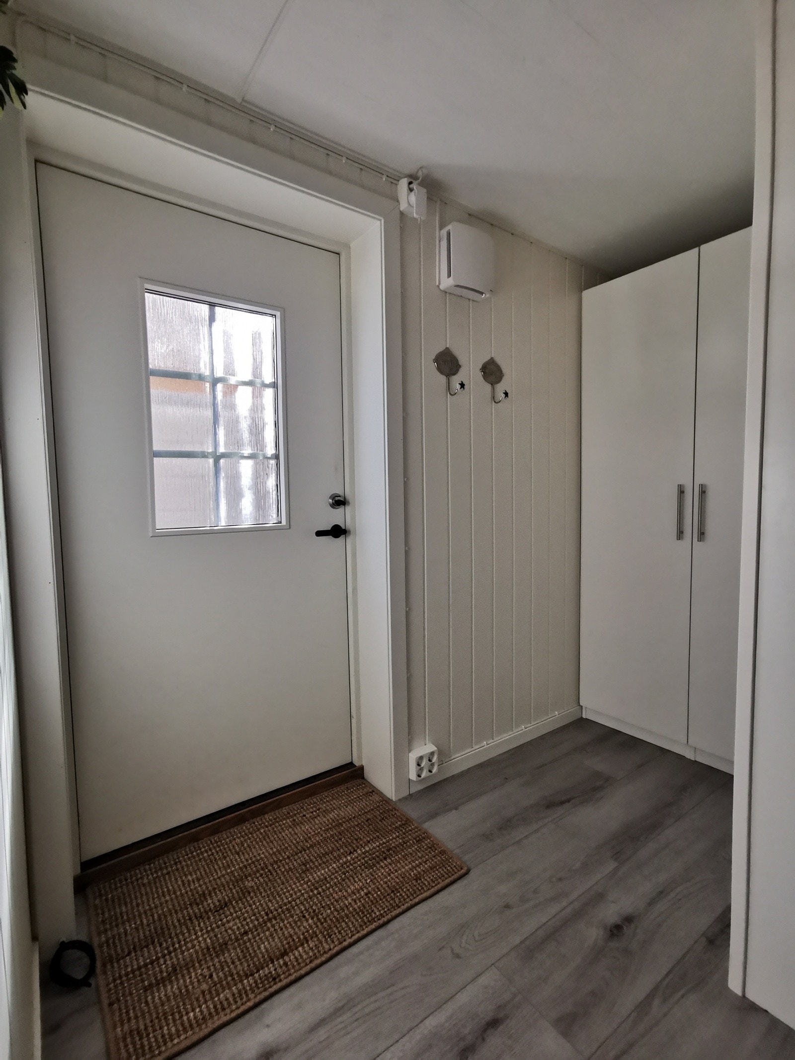 Entré til hybel. Galleribilde