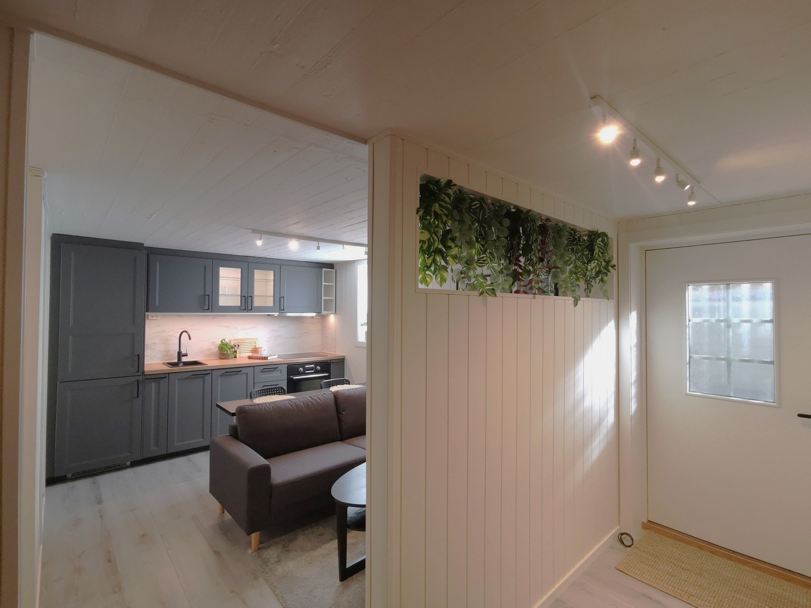 Entré til hybel. Galleribilde