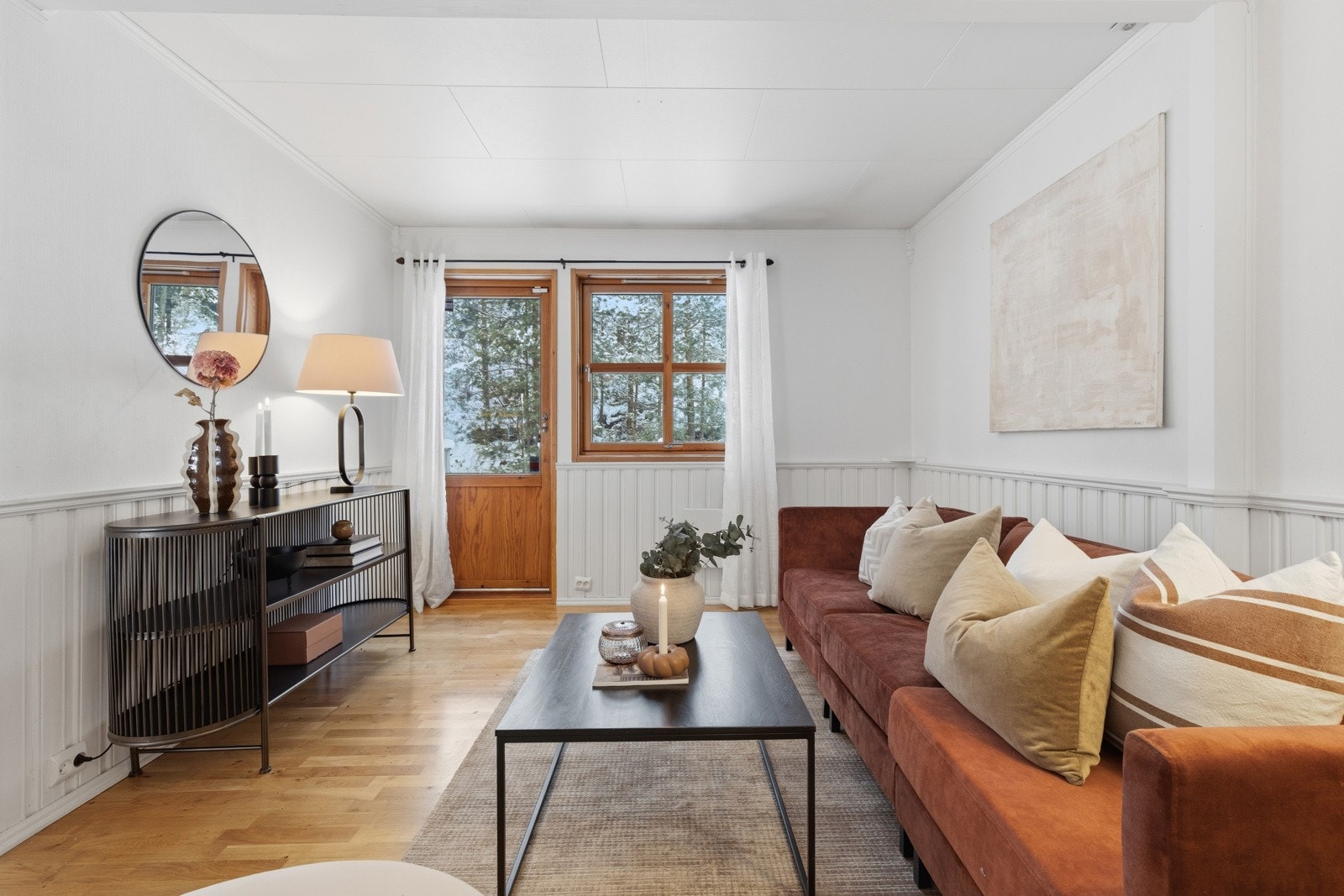 Fra stuen er det adkomst til terrassen. Galleribilde