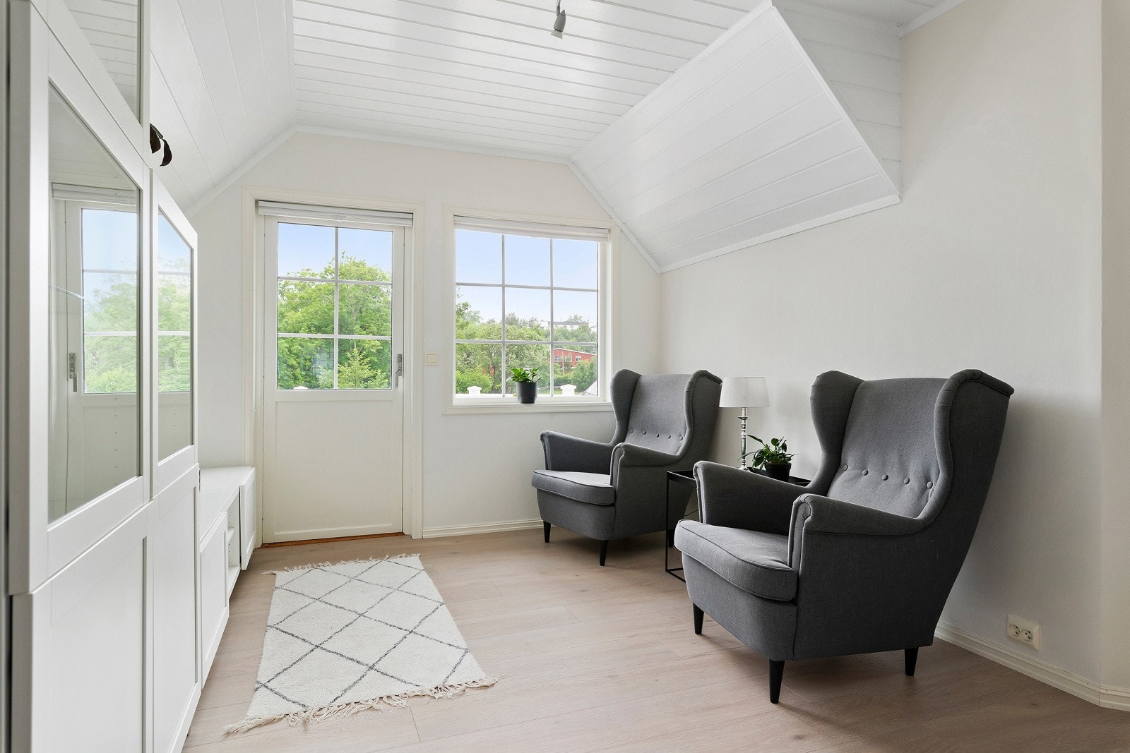 Vi sniker oss opp til toppetasjen hvor denne loftstuen befinner seg. Galleribilde