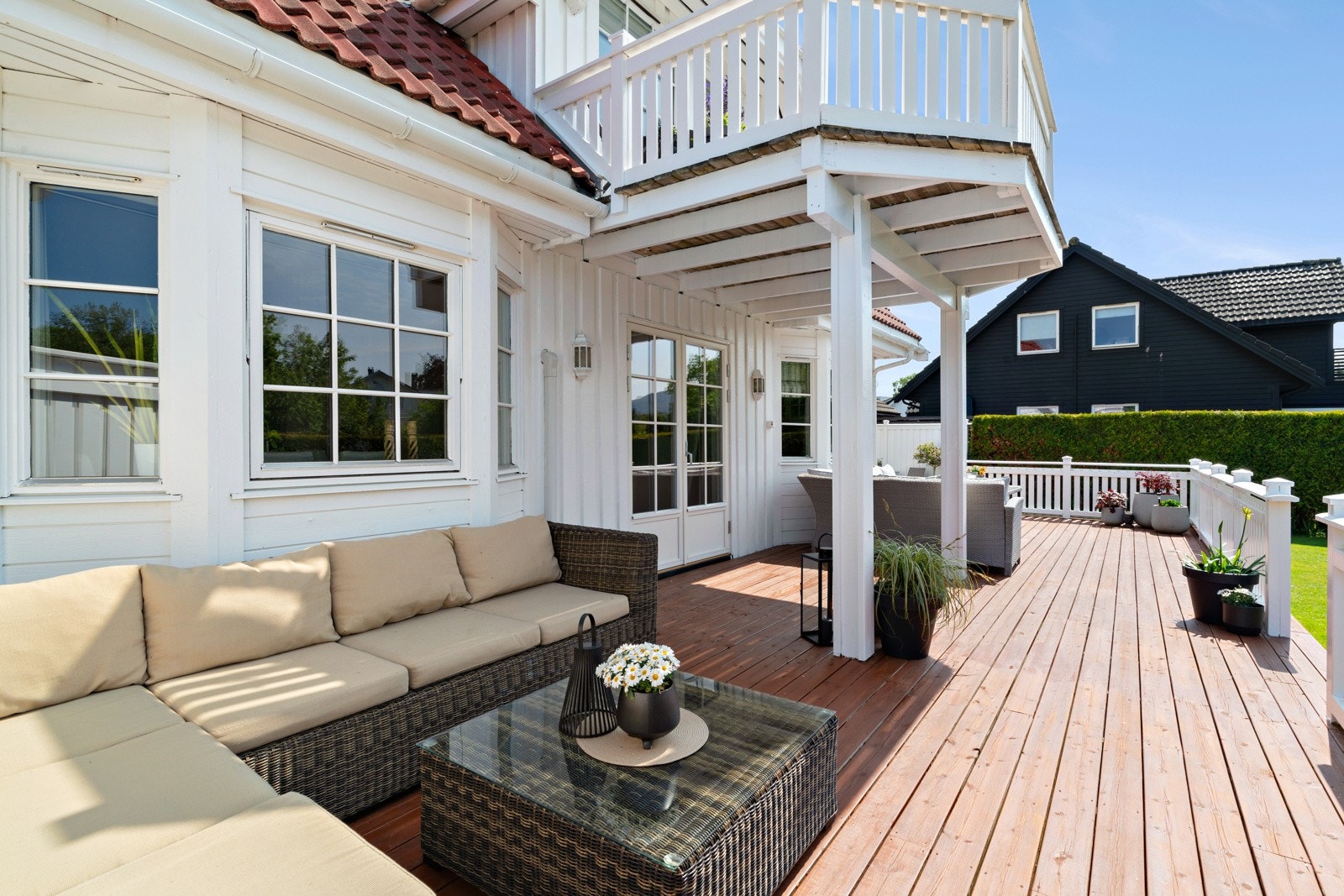 Boligen ligger vestvendt orientert med særs gode solforhold. Galleribilde