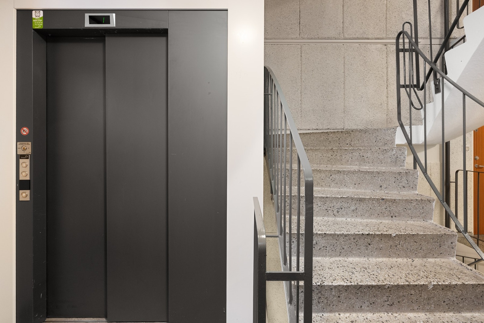 Det er heisadkomst til leiligheten. Galleribilde