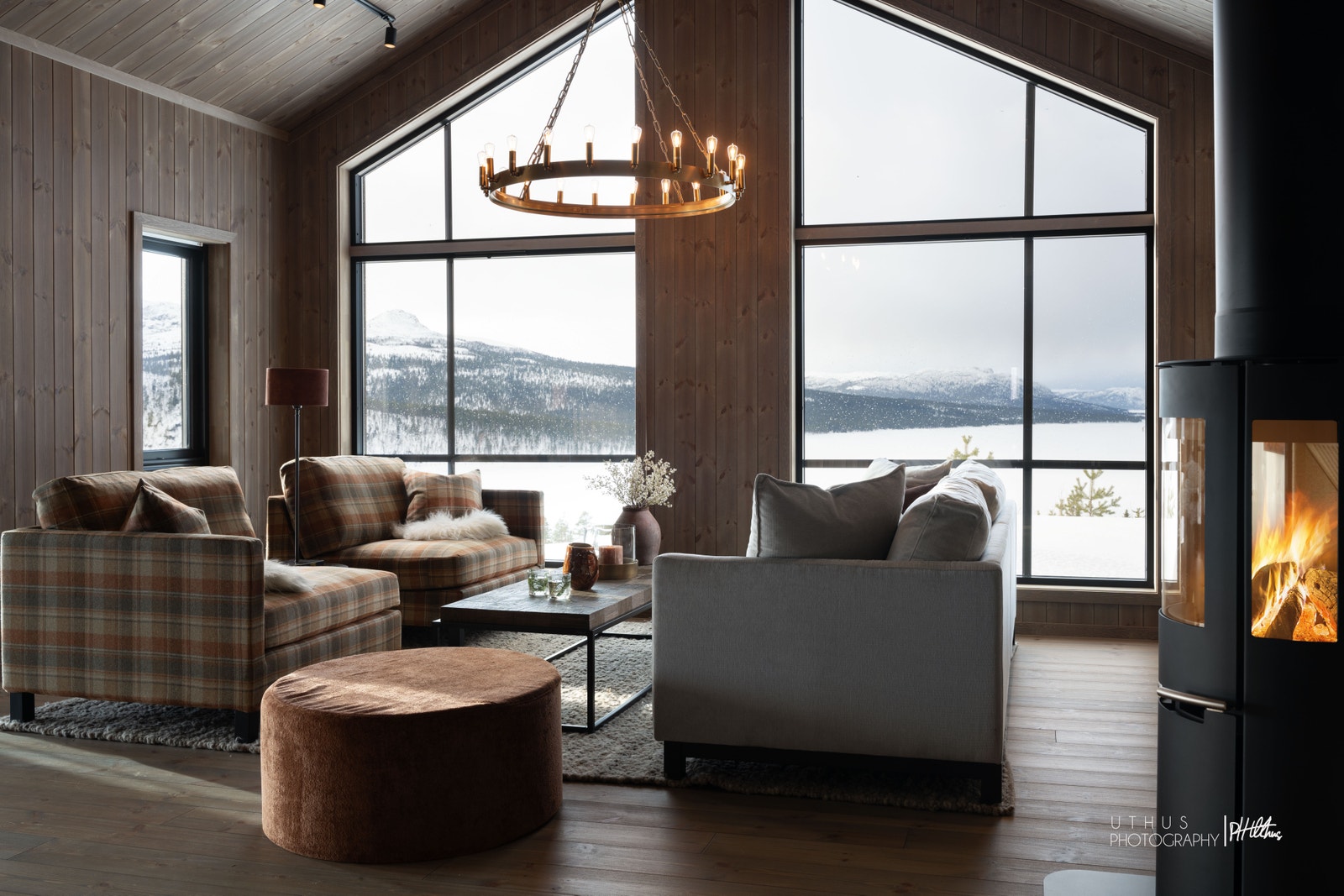 Møbler og interiør er levert fra Persgaard Galleribilde