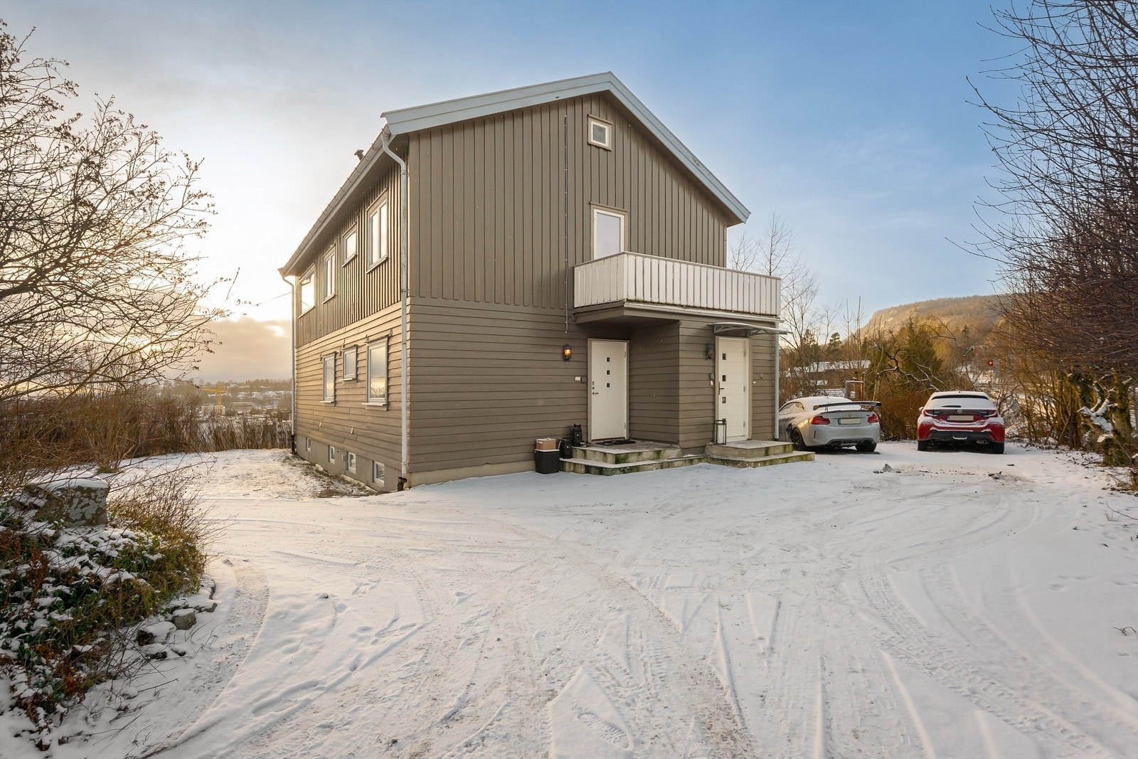 Eiendommen ligger i et etablert og rolig boligområde på Billingstad. Galleribilde