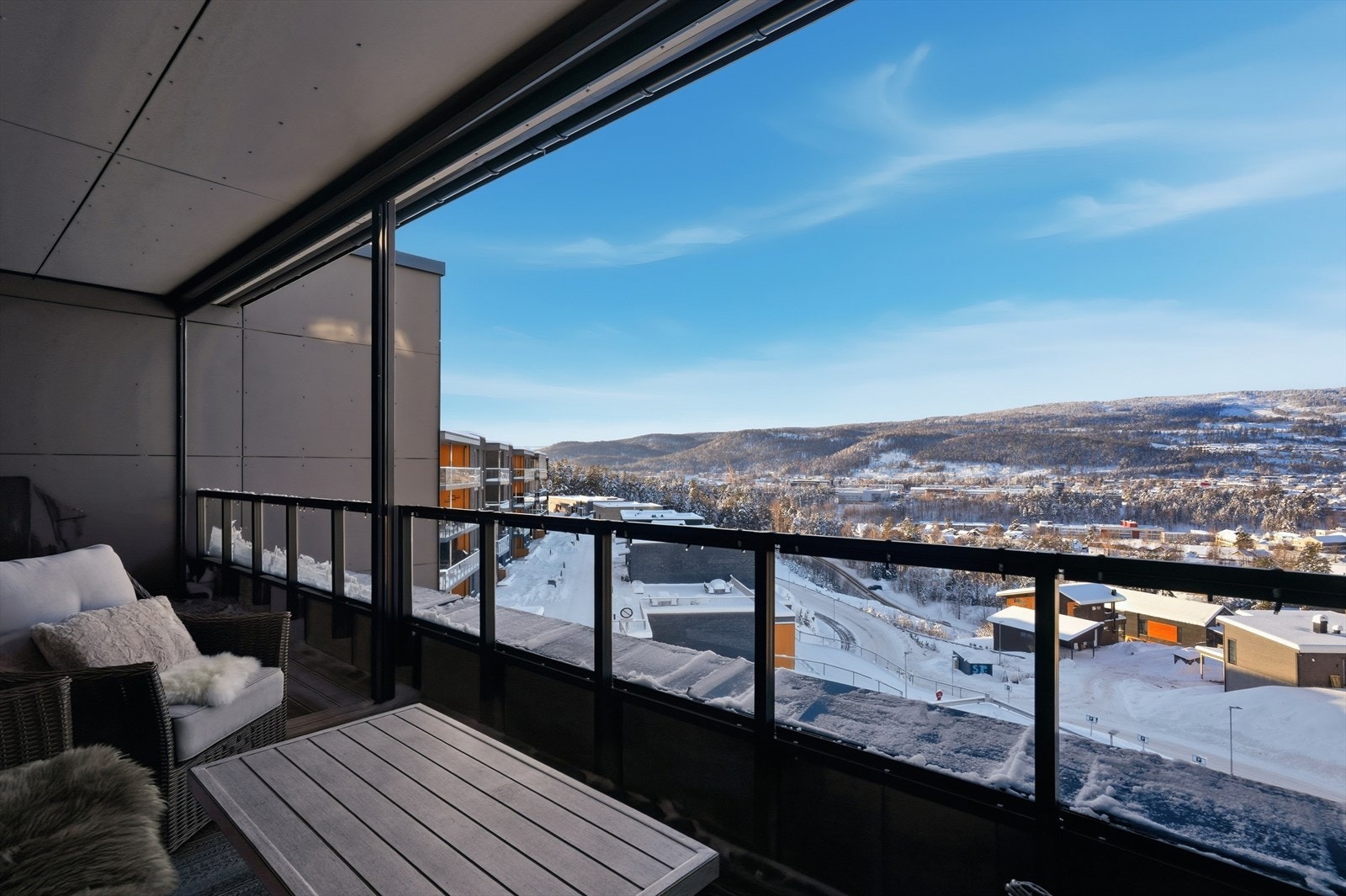 Flott utsikt fra balkongen. Galleribilde