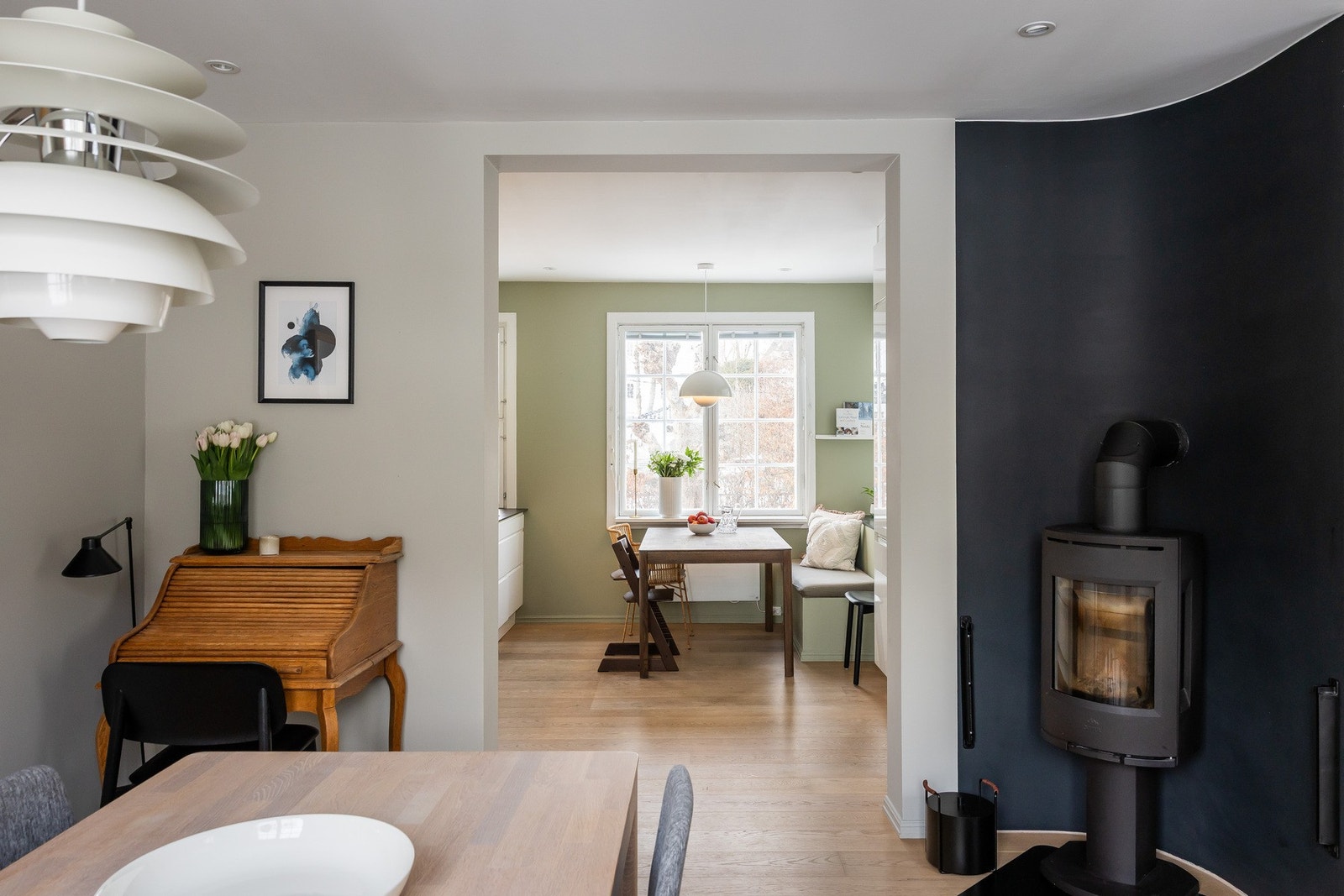 Her kan man kokkelere mens gjestene holdes med selskap. Galleribilde