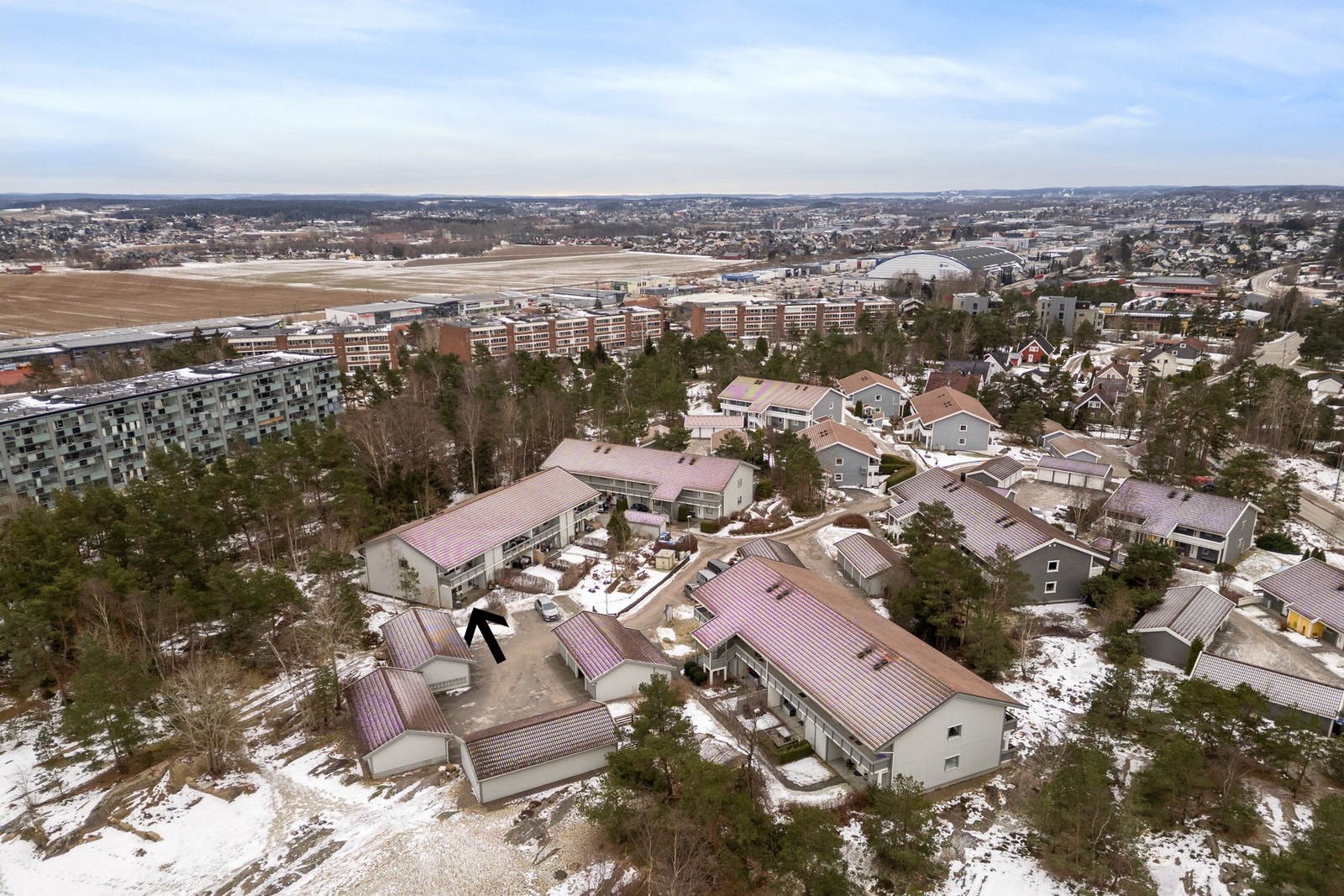 Hyggelig sameie i skogkanten Galleribilde
