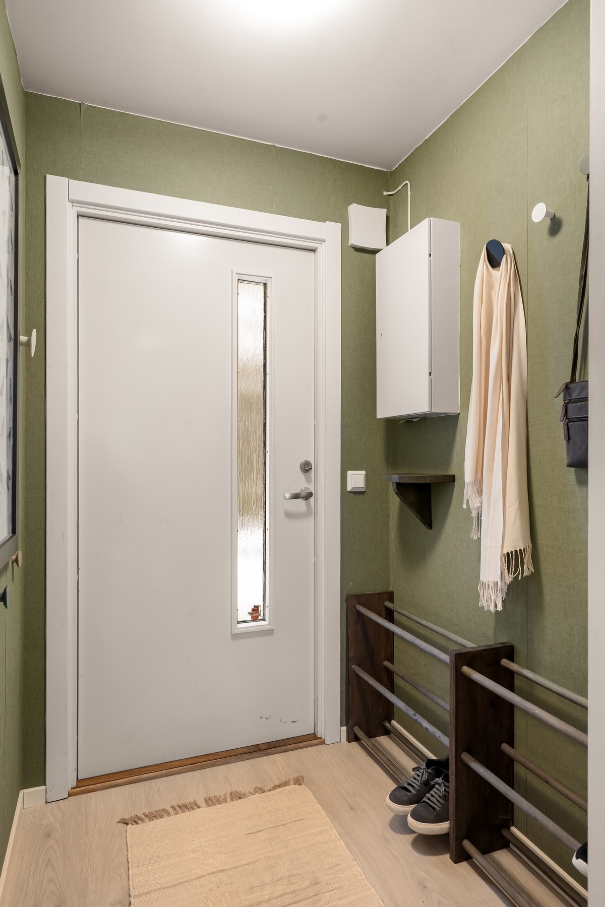 Enheten har også to utvendige oppbevaringsboder Galleribilde