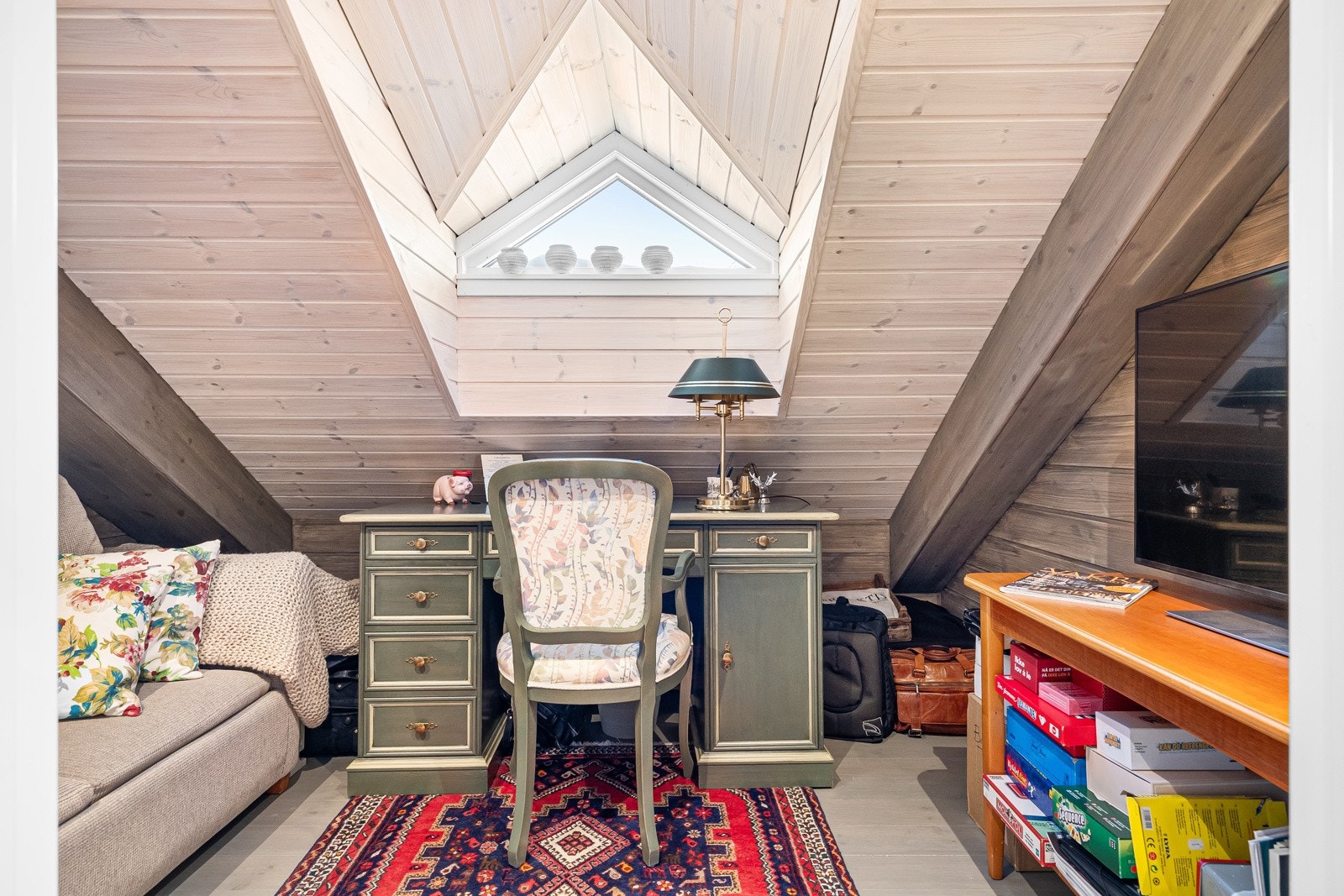 Bod brukt som kontor Galleribilde