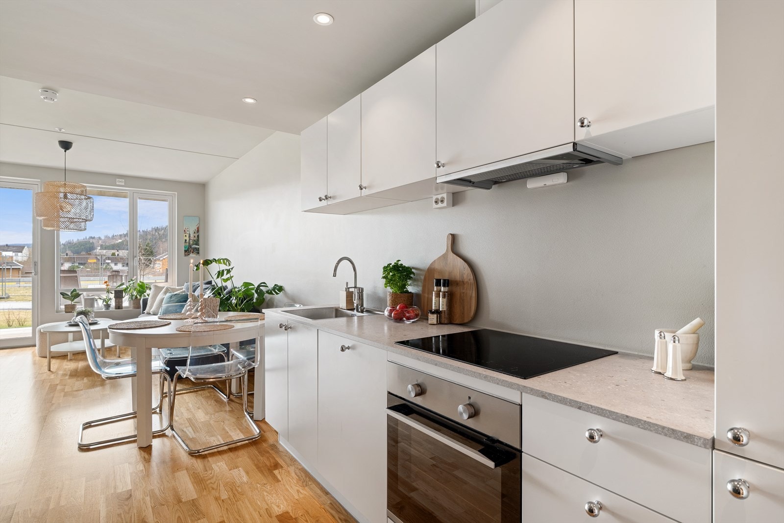 Kjøkkenet har fått TG-1 av takstmann og fremstår i god stand Galleribilde