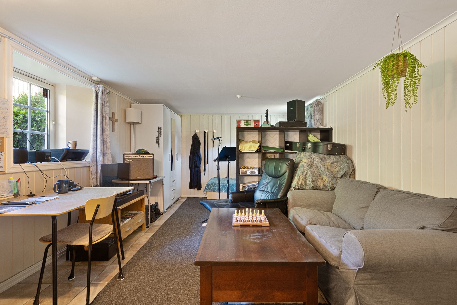 Hybel med åpen stue/kjøkken Galleribilde