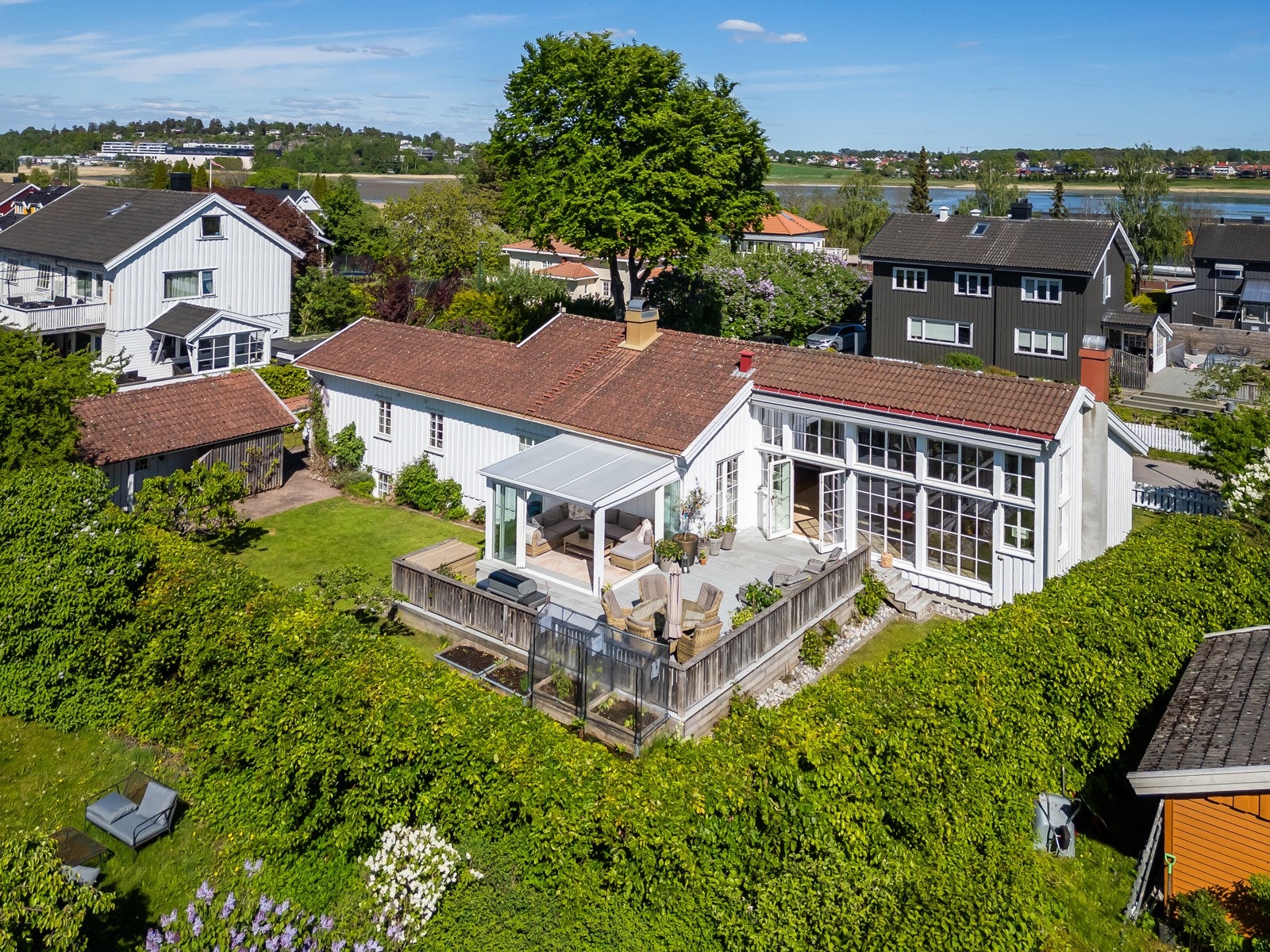 Fasaden sett fra vest Galleribilde