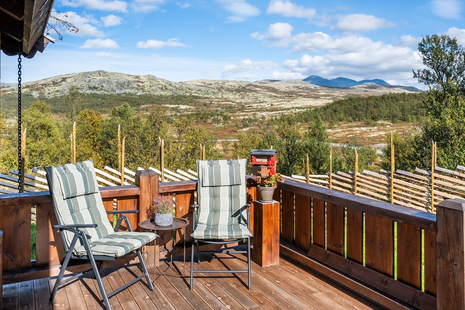 Nydelig utsikt fra terrassen. Galleribilde