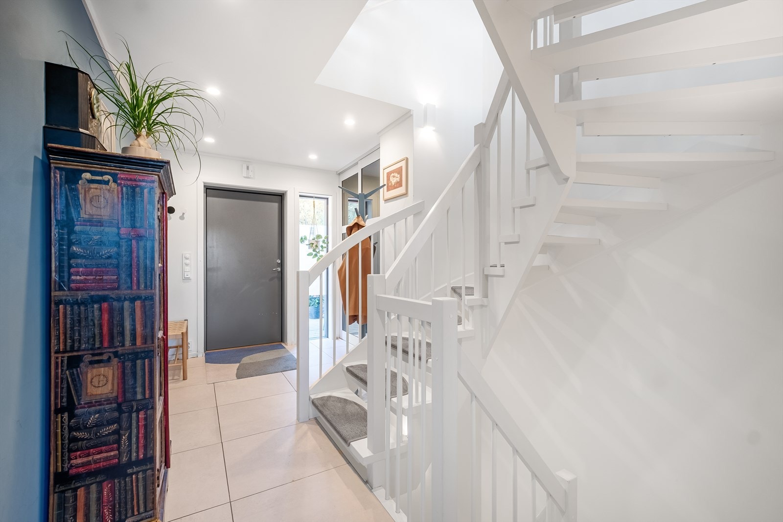 Boligen har balansert ventilasjon for et behagelig inneklima året rundt. Galleribilde