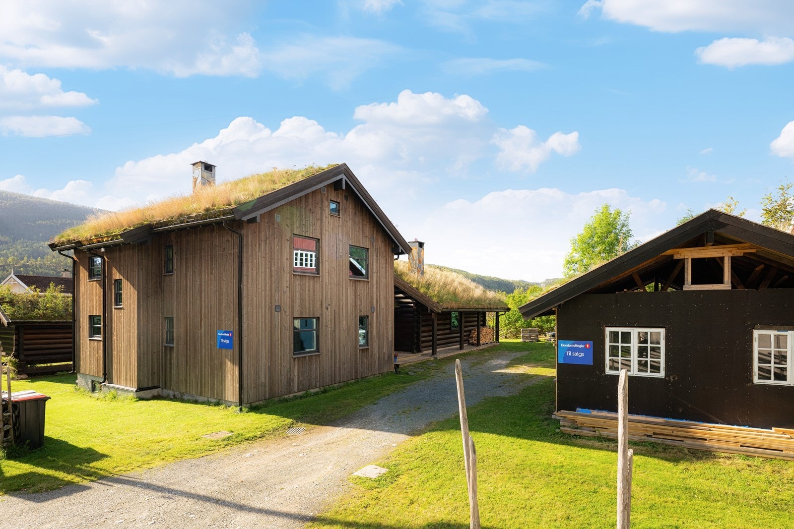 Gilje vinduene har solstopp med Gilje Sense i dører og vinduer, slik at du har full kontroll på om huset ditt er lukket og låst. En oversiktlig og behagelig løsning. En enkel app på mobilen gir deg oversikt over alle dører og vinduer koblet til Gilje Sens Galleribilde