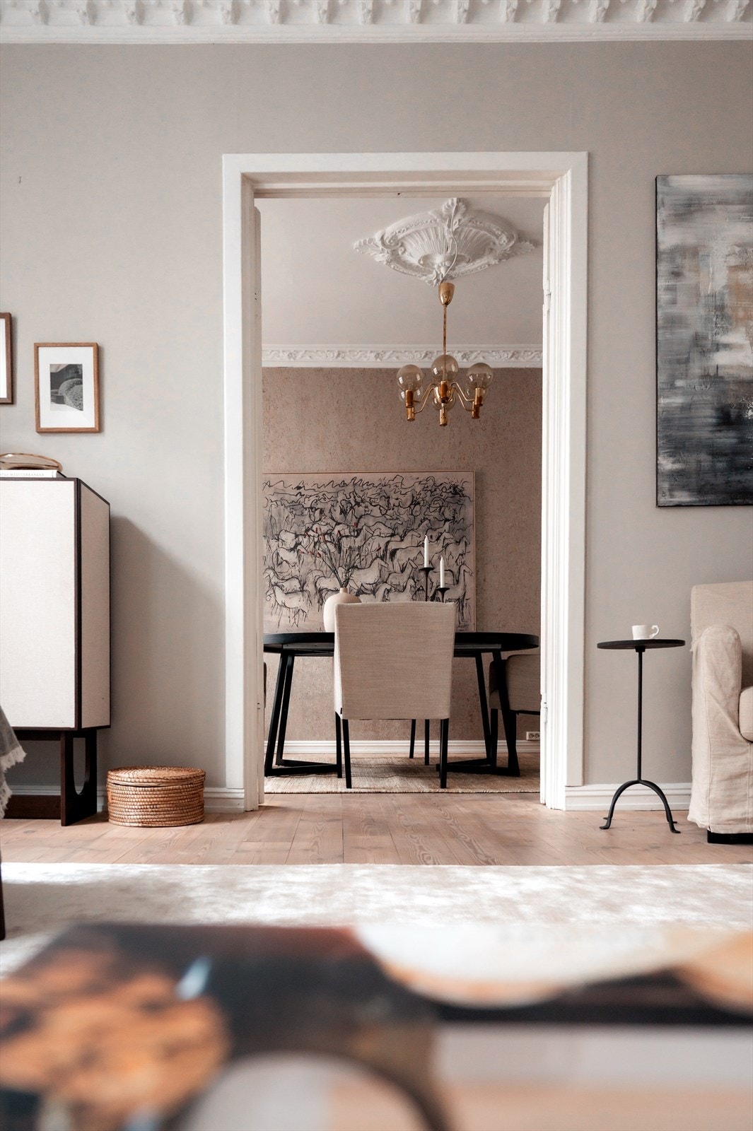 Fra stuen kommer du videre inn til spisestuen. Galleribilde