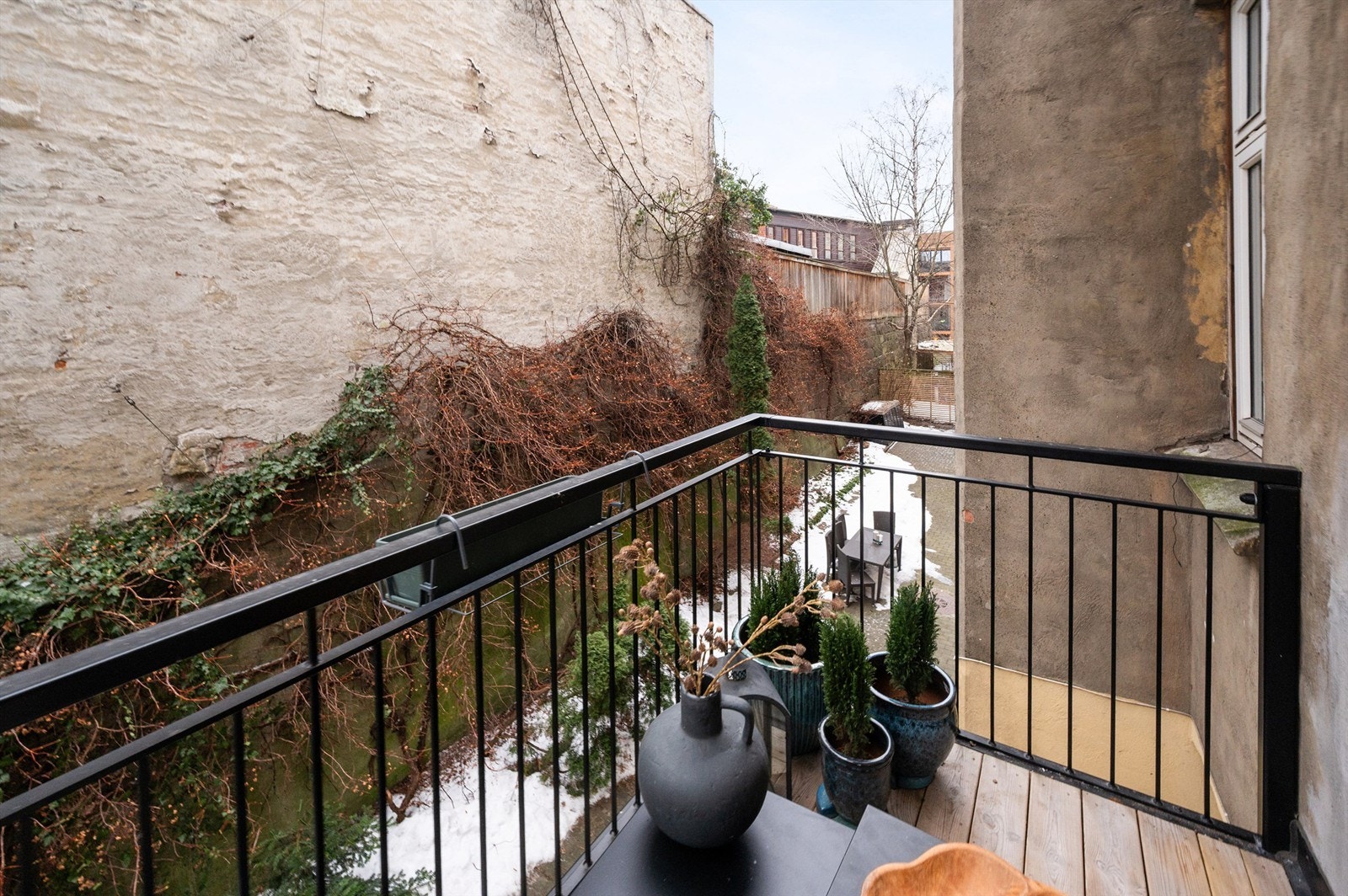 Her kan du nyte årets varme sommerdager i en hyggelig sittegruppe. Galleribilde