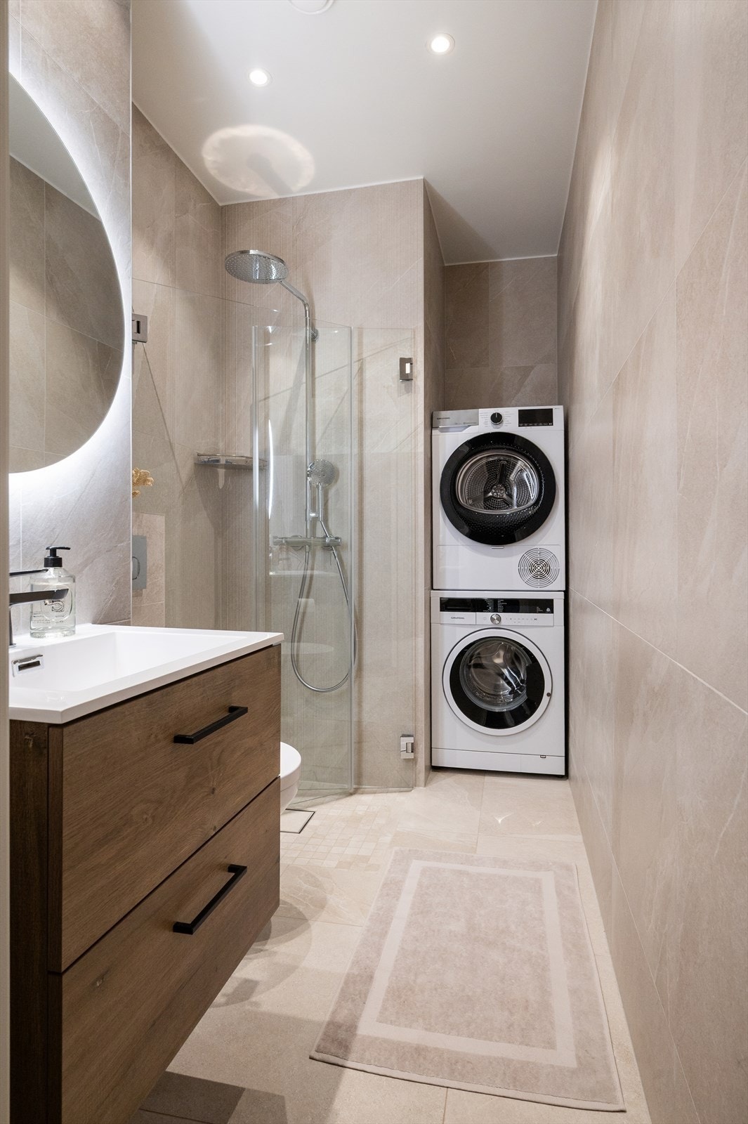 Det er opplegg for vaskemaskin. Galleribilde