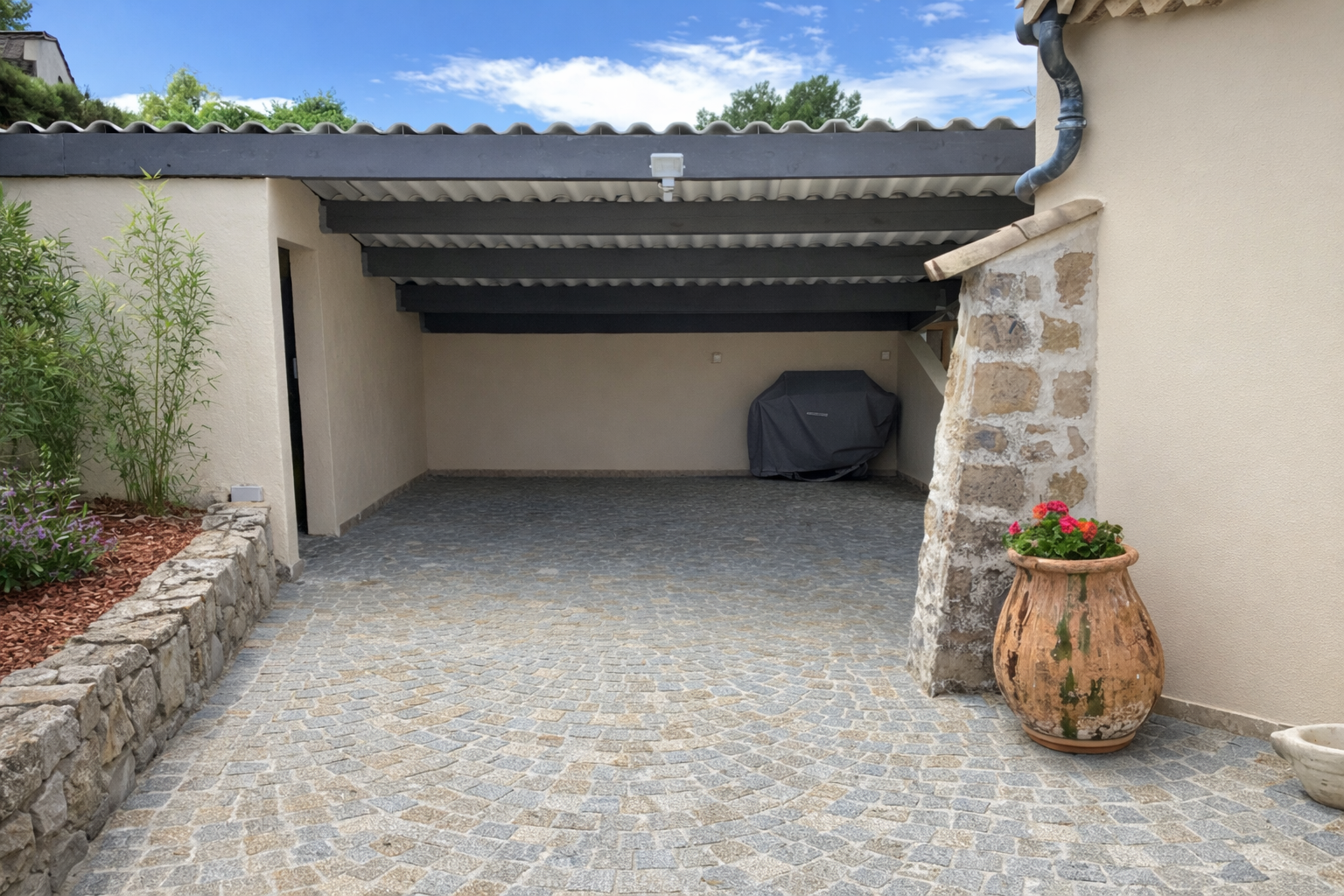 Varport og atelier til venstre Galleribilde