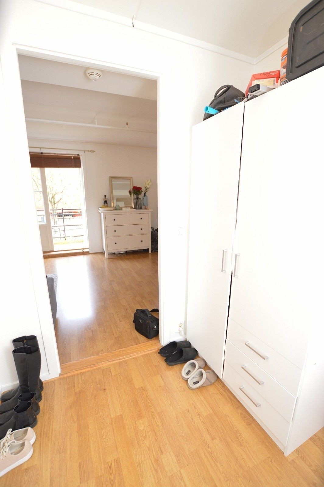 Åpen gang inn til stue Galleribilde