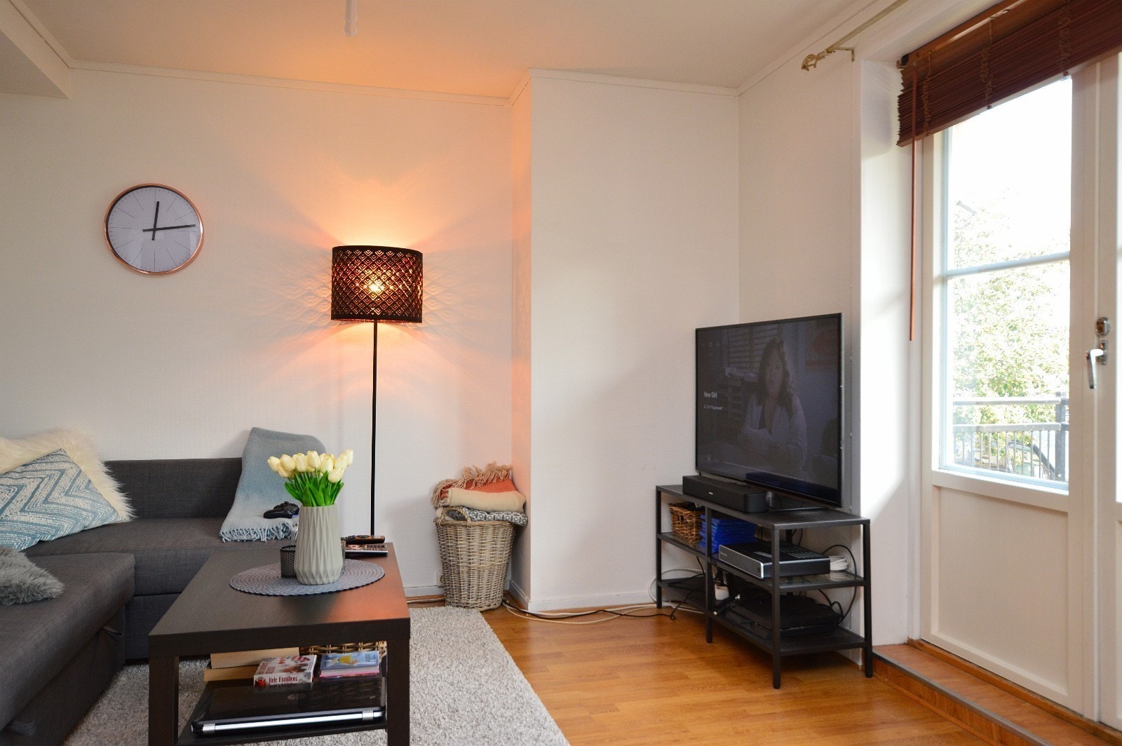 Stue: Laminat på gulv. Galleribilde