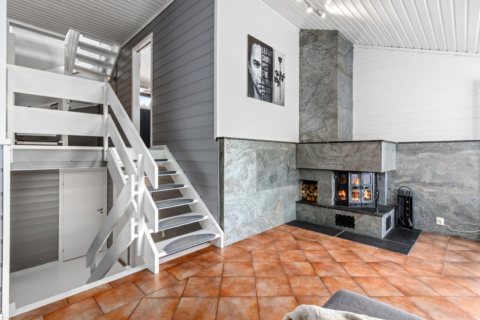 Peisen, sammen med varmepumpen sikrer et godt inneklima året rundt! Galleribilde