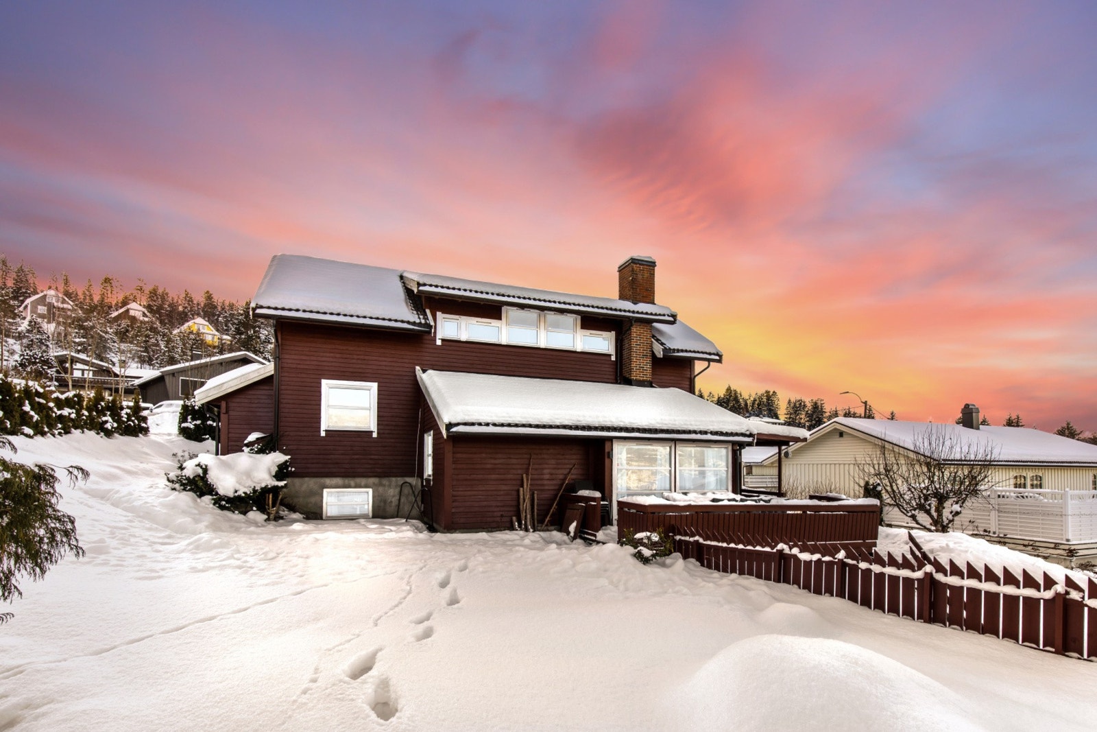 Illustrert kveldsbilde. Galleribilde