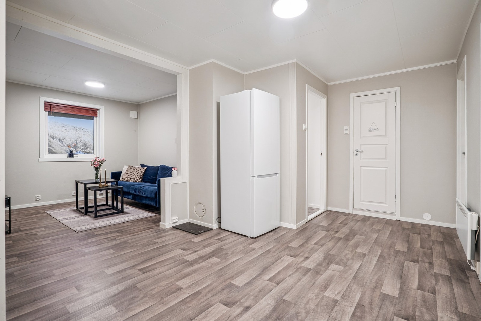 Etasjen er innredet i lyse farger. Galleribilde