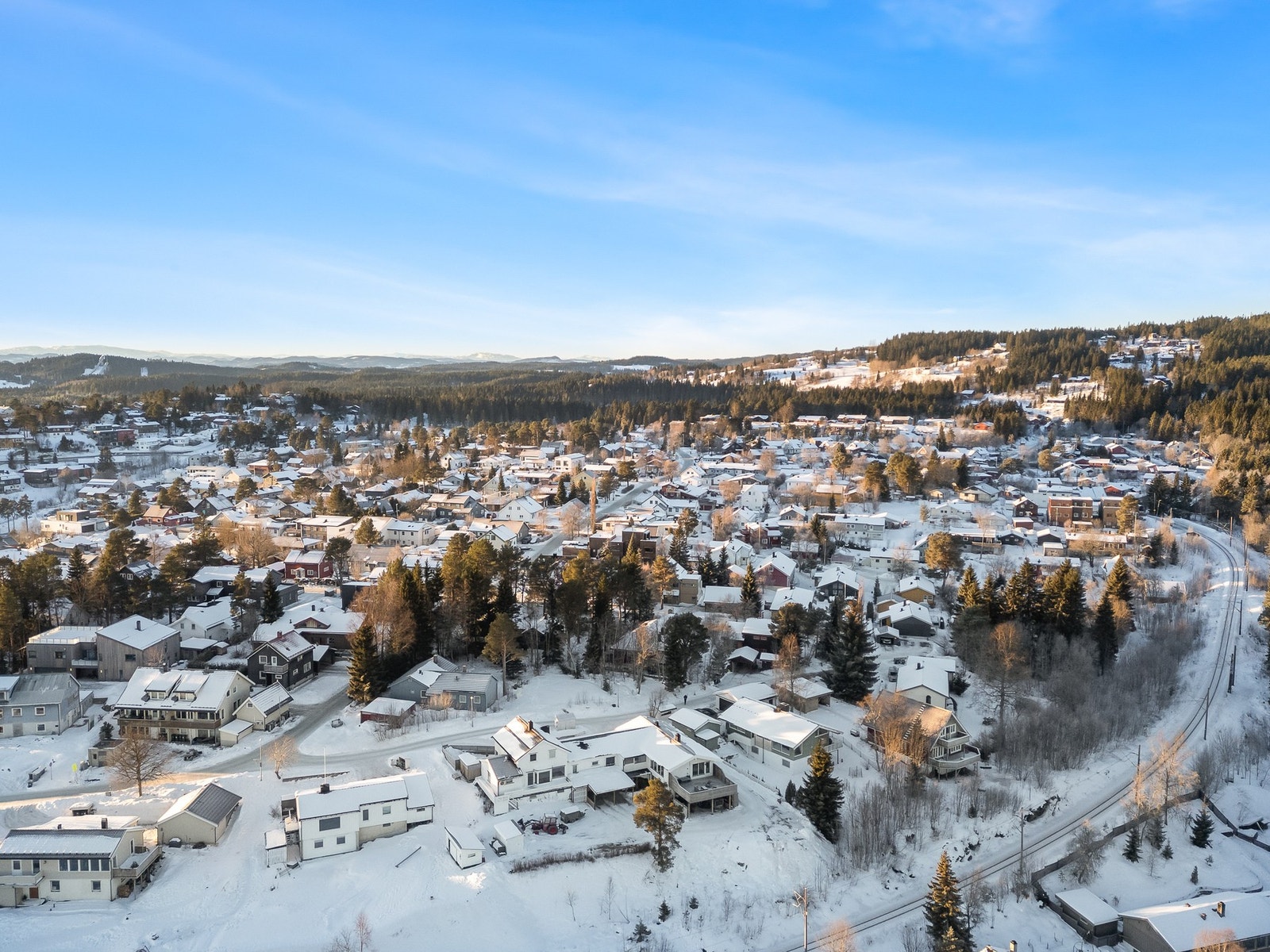 Velkommen til en hyggelig visning! Skulle ikke oppsatt visningstidspunkt passe? Ta kontakt på 901 58 296, så finner vi en løsning. Galleribilde