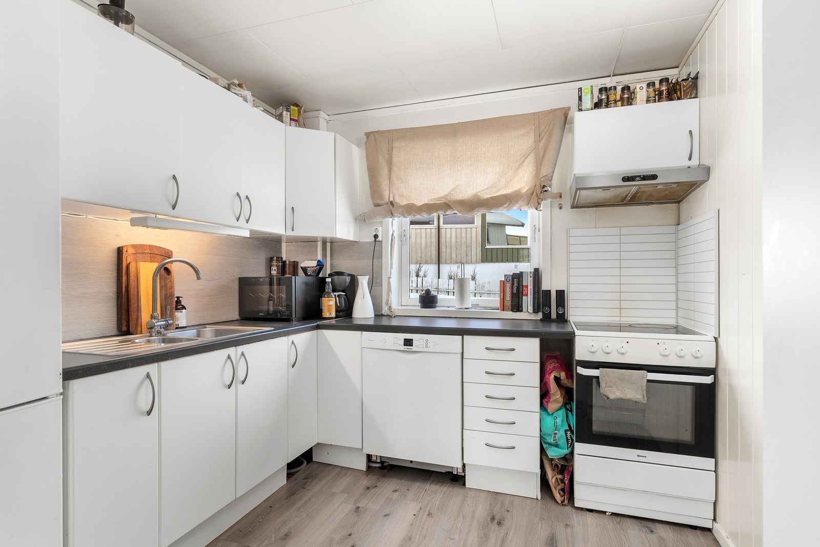 Kjøkken utleiedel. Galleribilde