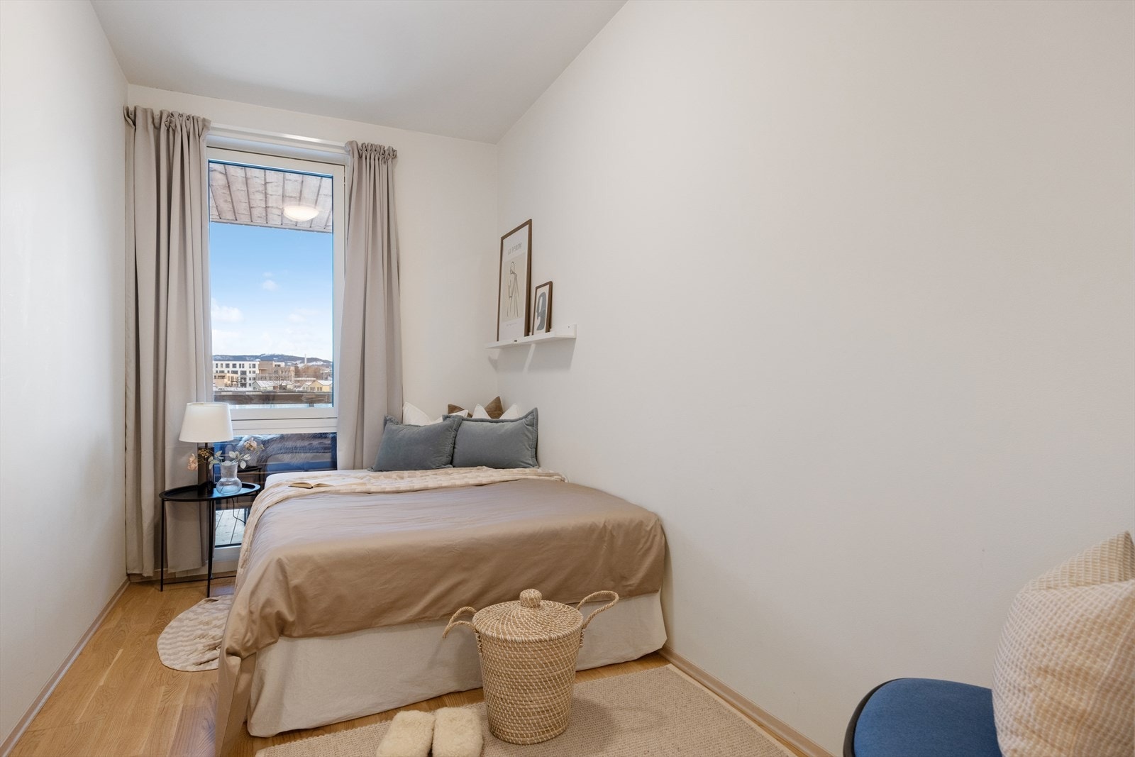 Det andre soverommet passer utmerket som barnerom, gjesterom eller kontor. Galleribilde