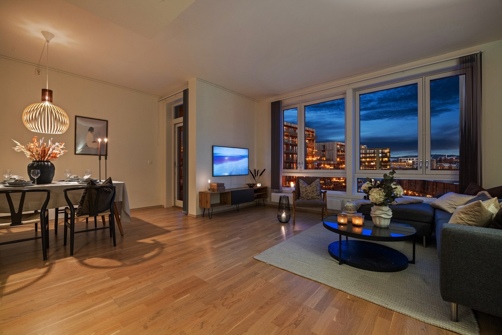 Lys og moderne 3-roms fra 2018 sentralt på Lade. Galleribilde