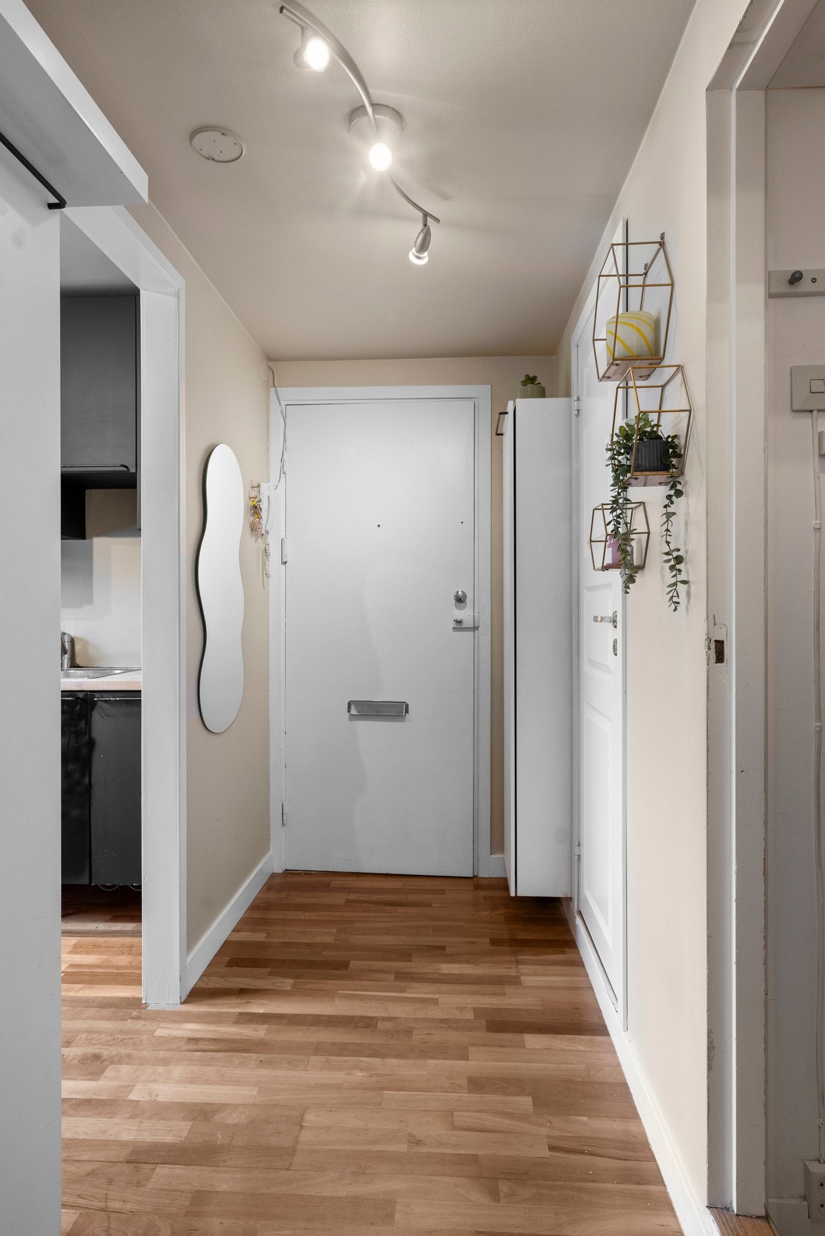 Det er montert dørcalling i entreen. Galleribilde