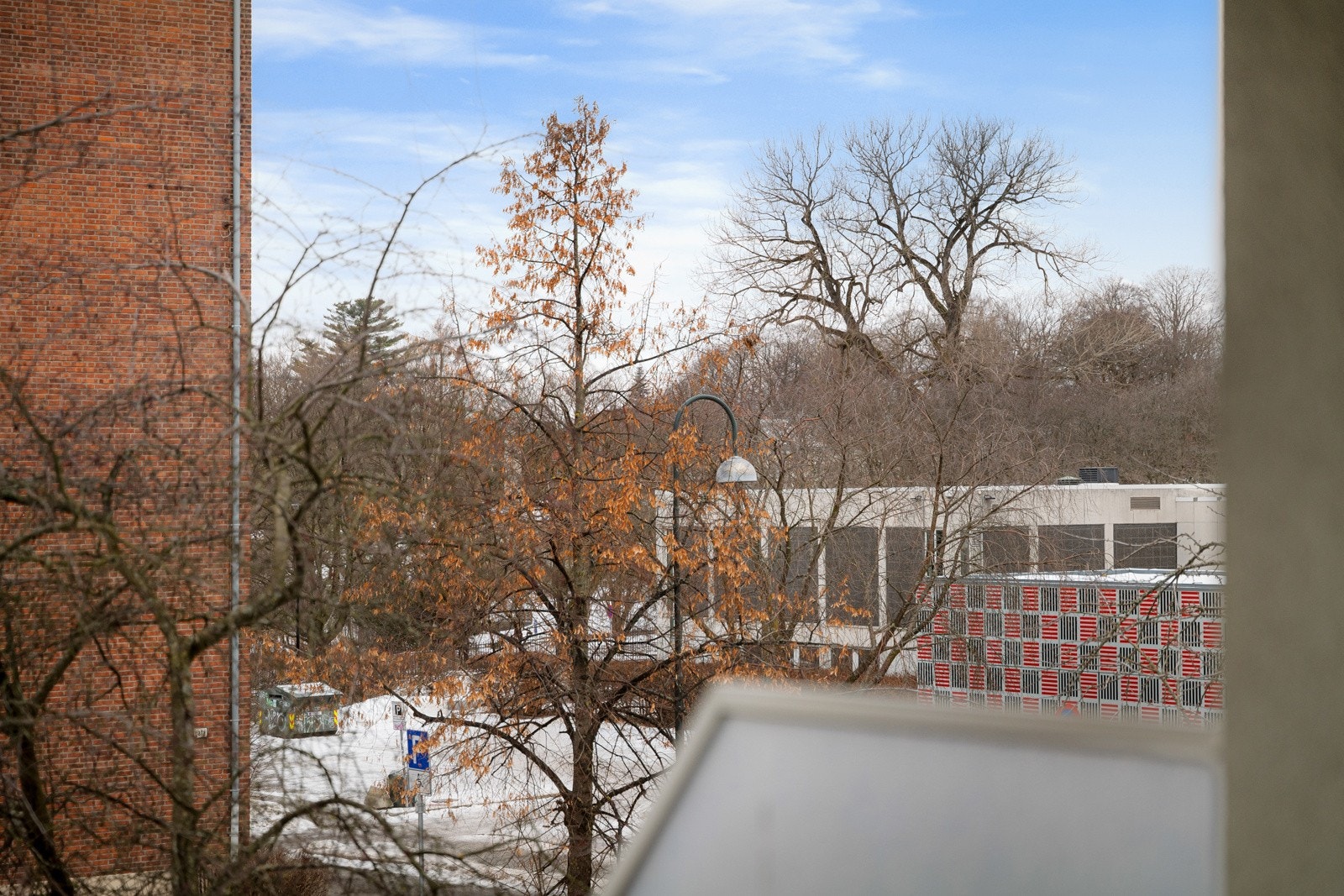 Beliggenheten mot vest sørger for gode solforhold på ettermiddag og kveld. Galleribilde