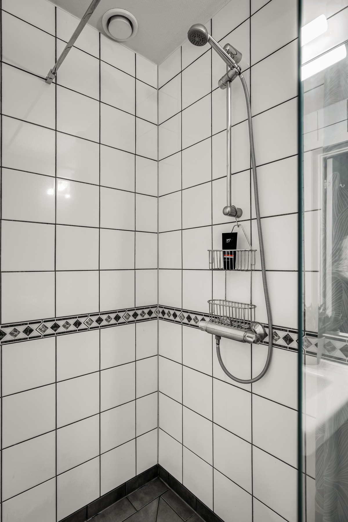 Badet fikk ny glassvegg i dusjsonen i 2020 Galleribilde