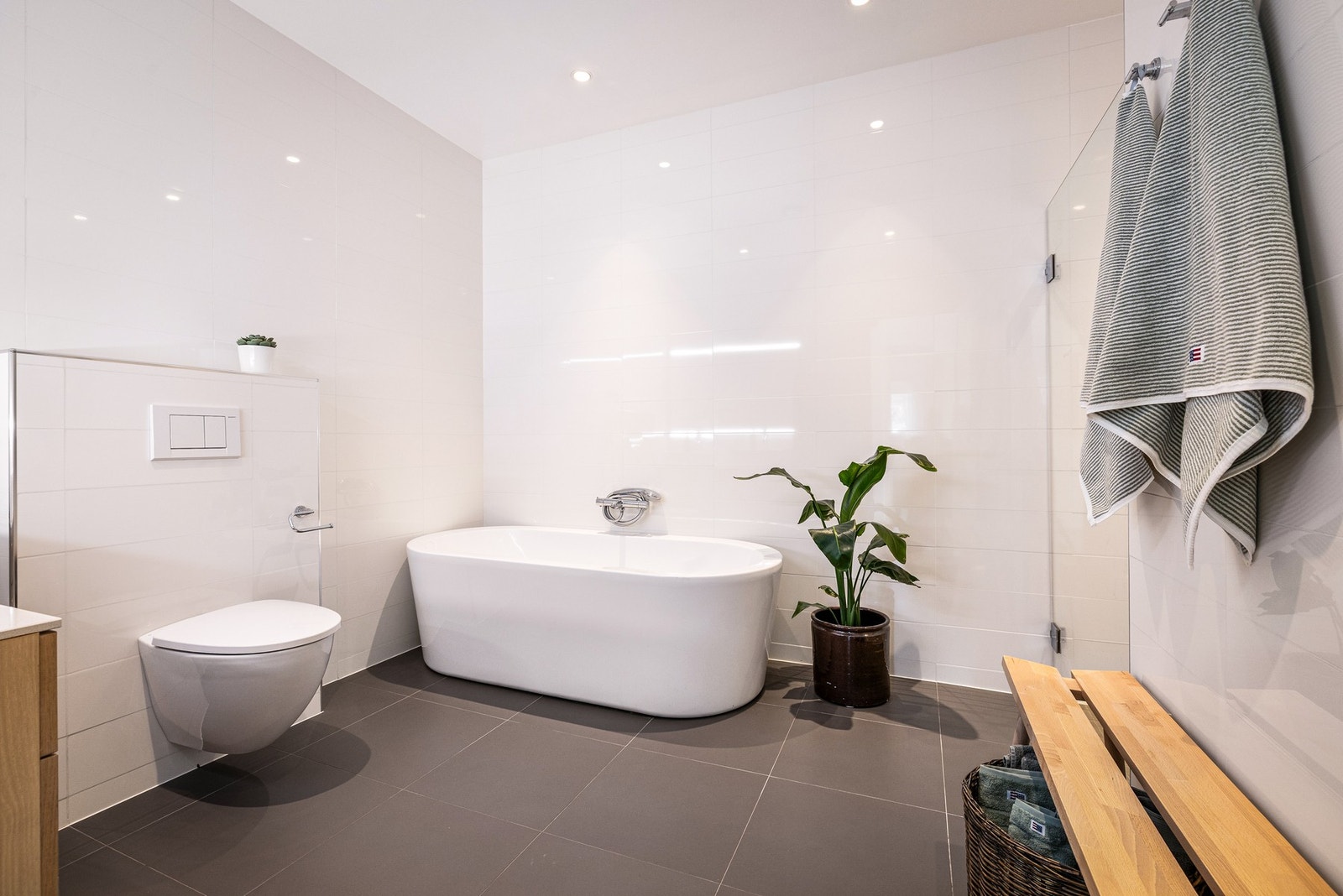 - Begge badene er helfliset - Galleribilde