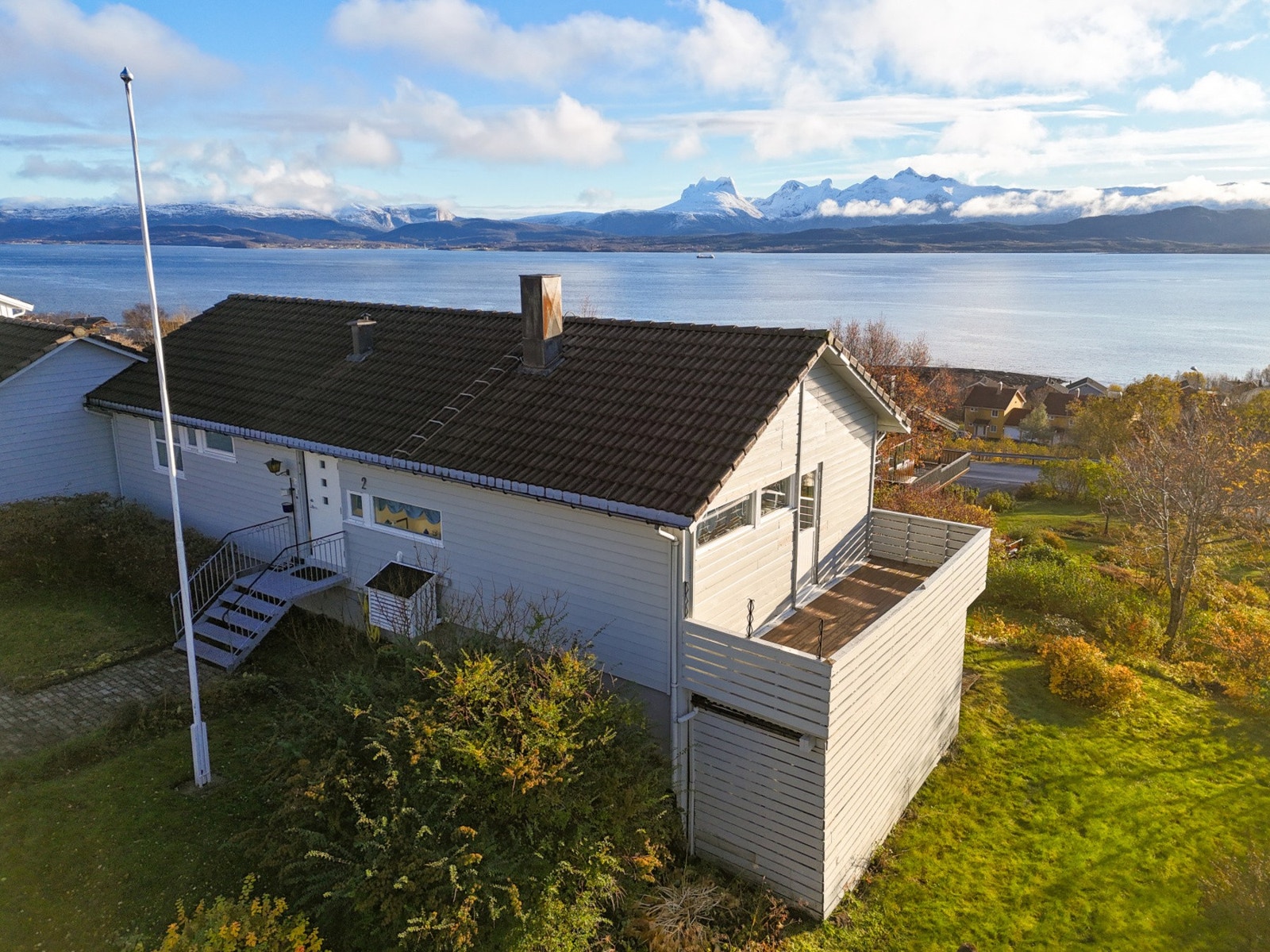 Den har fantastisk utsikt og gode solforhold. Galleribilde