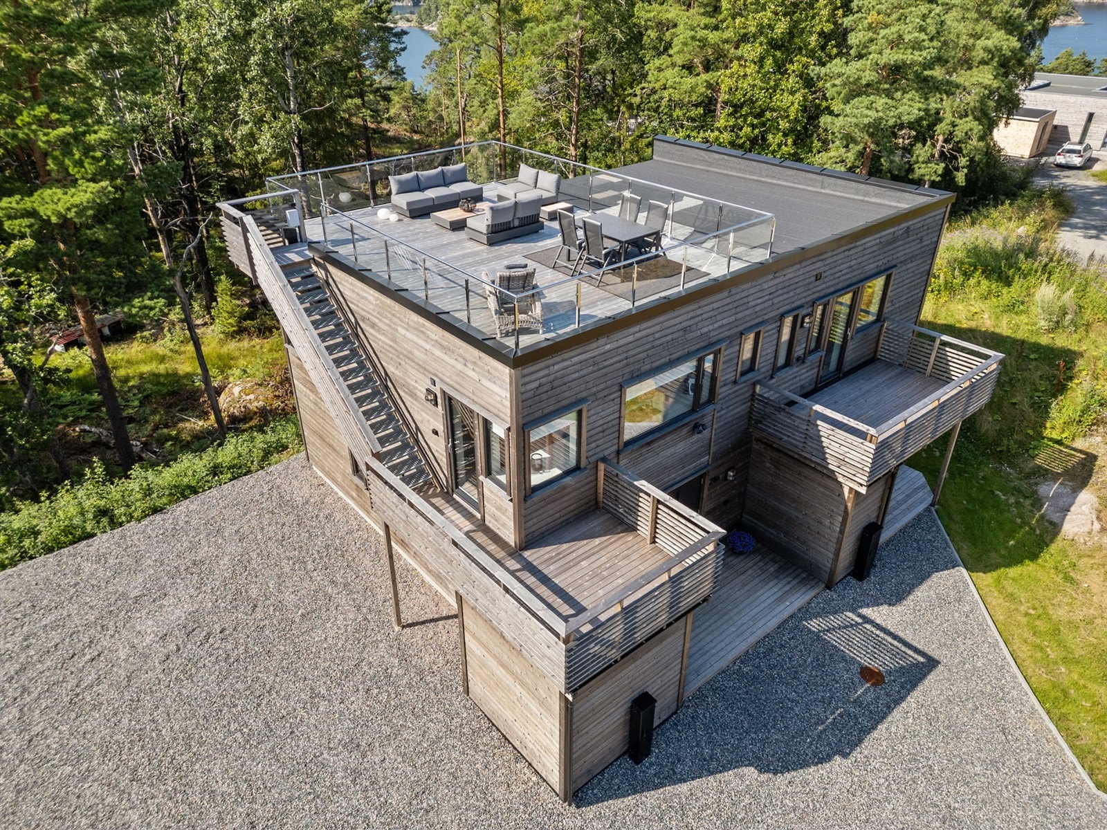 Påkostet fritidsbolig - Halvparten som selges har en meget flott utsikt og gode solforhold! Galleribilde