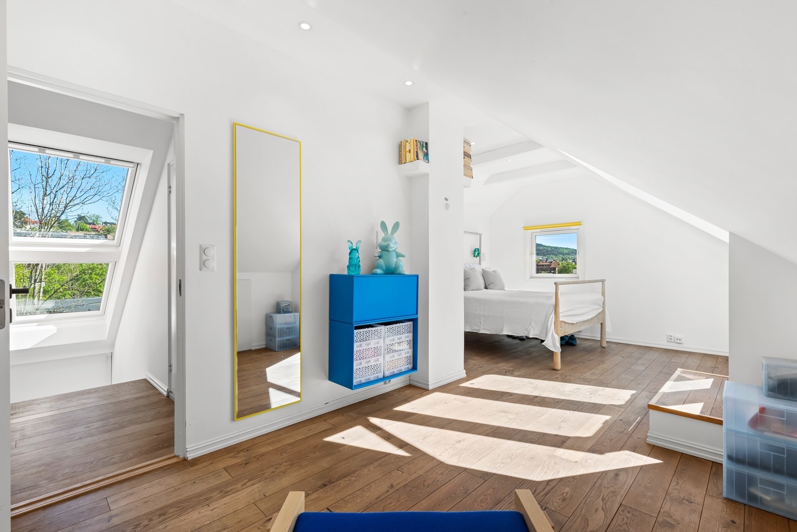 Bilde fra før loftet ble delt opp i flere rom i 2025. Hovedsoverommet er av veldig god størrelse! Galleribilde