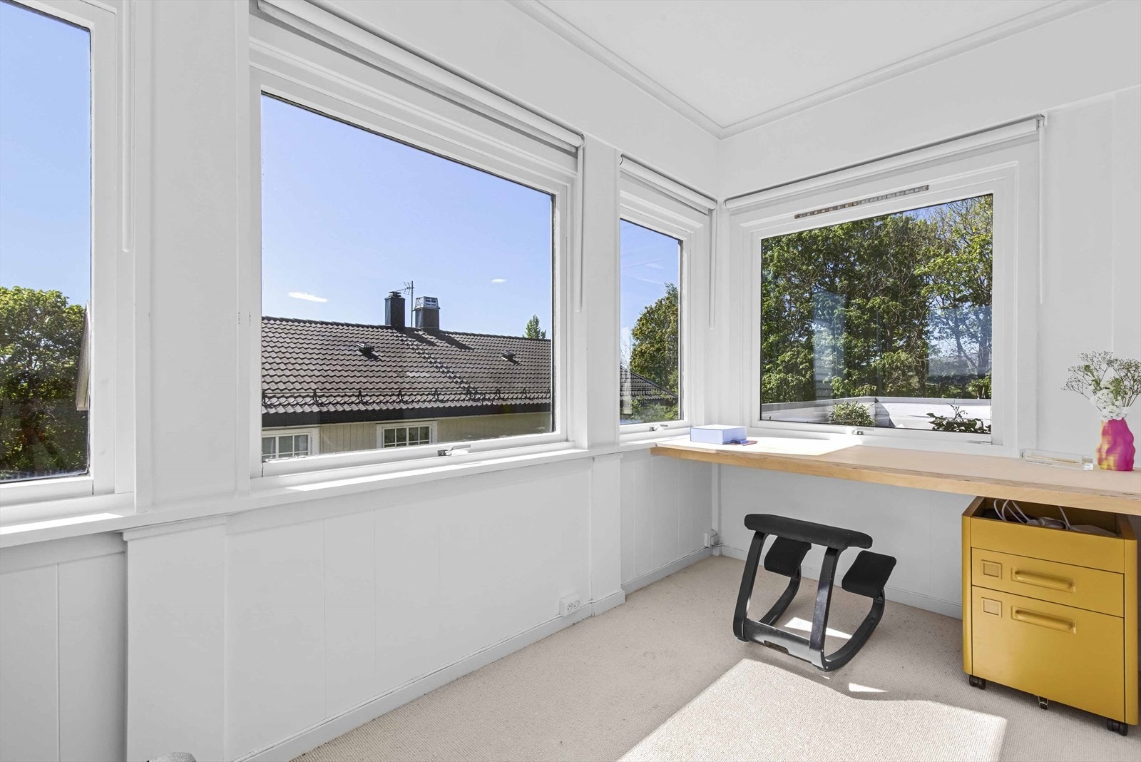 Rommet har fantastiske lysforhold. Galleribilde