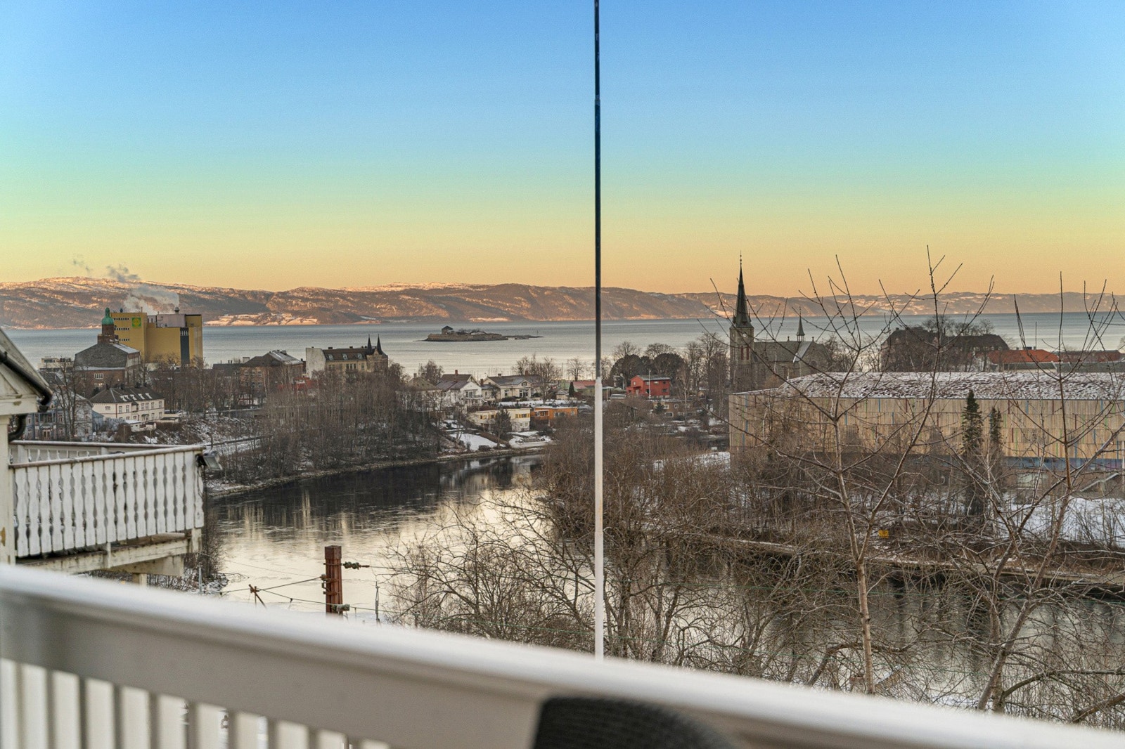 Her har man også fantastisk utsikt mot Trondheimsfjorden og Spektrum. Galleribilde