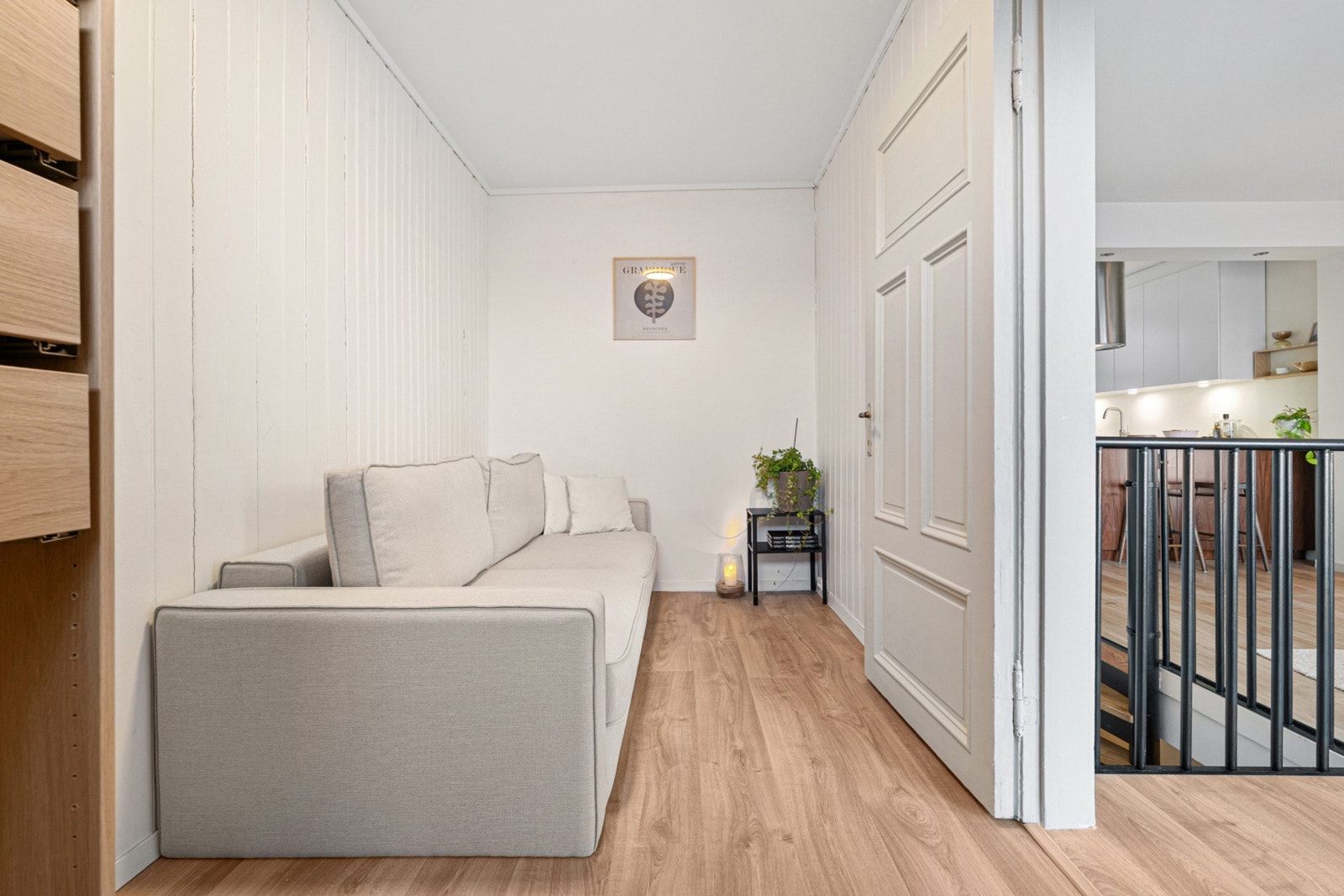 Ved utgangen til balkongen finner man det ene soverommet. Galleribilde