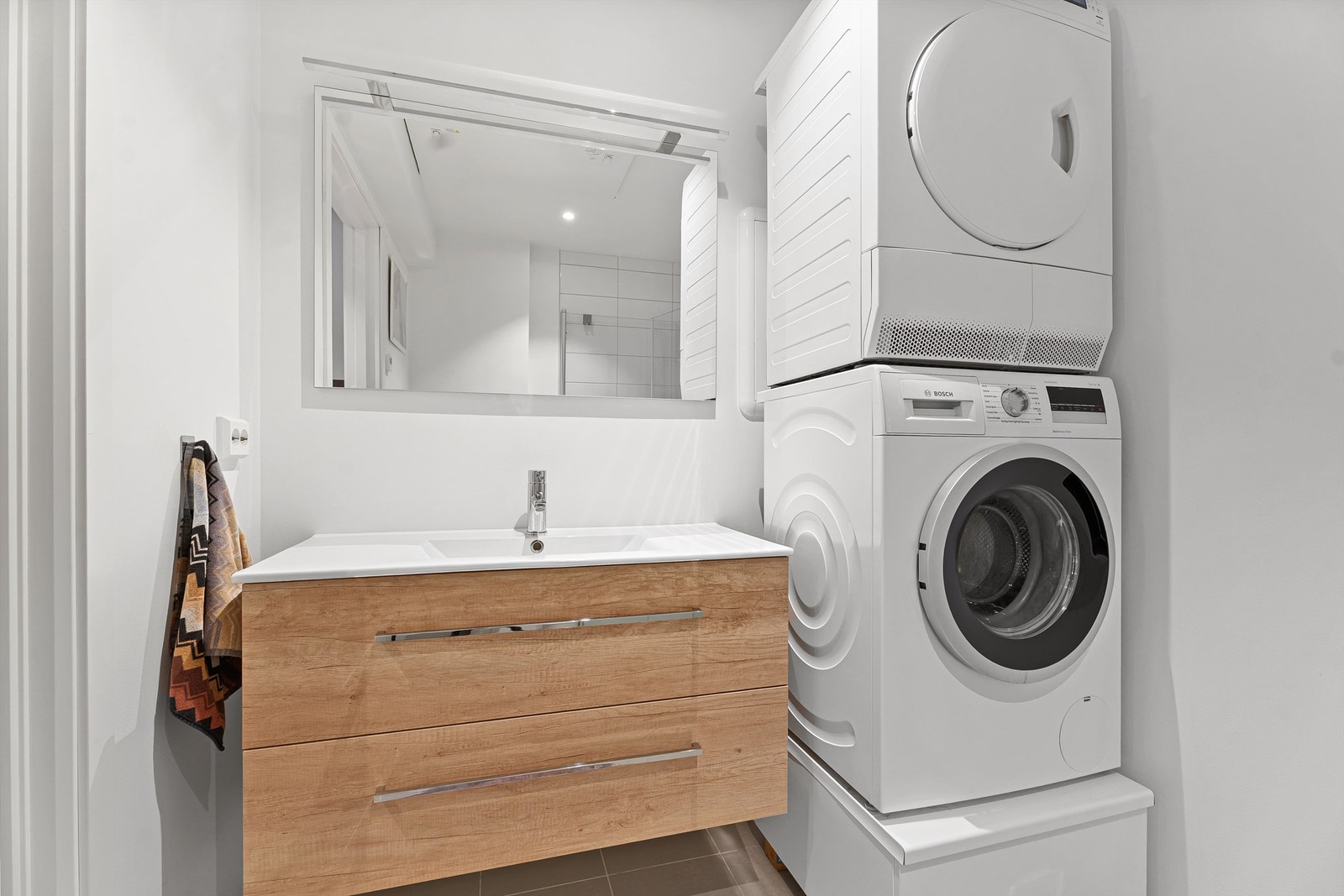 Bad i første etasje Galleribilde