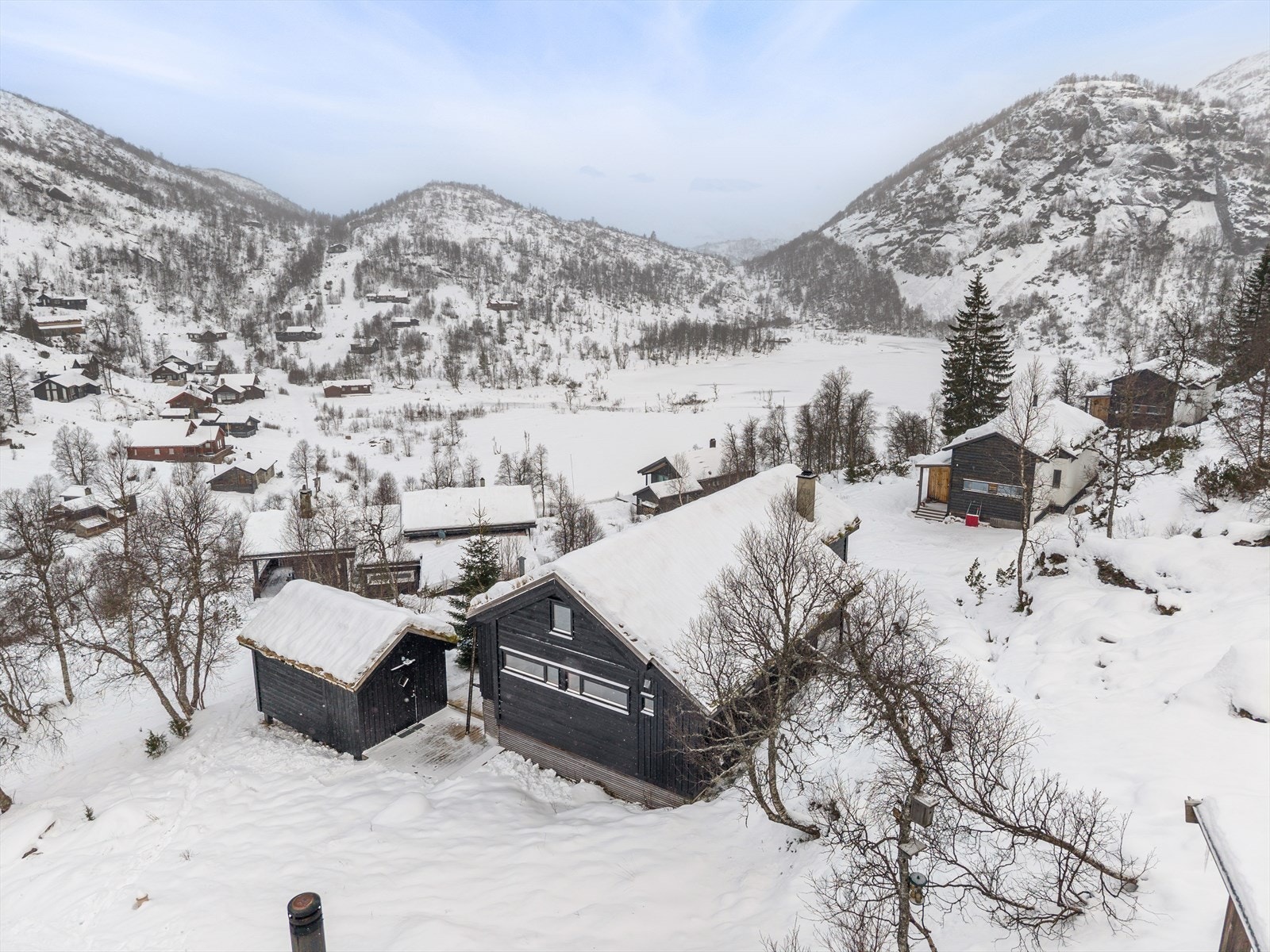 Ski- in/ Out fra hytta, både når det gjelder alpint, toppturer og langrenn. Galleribilde