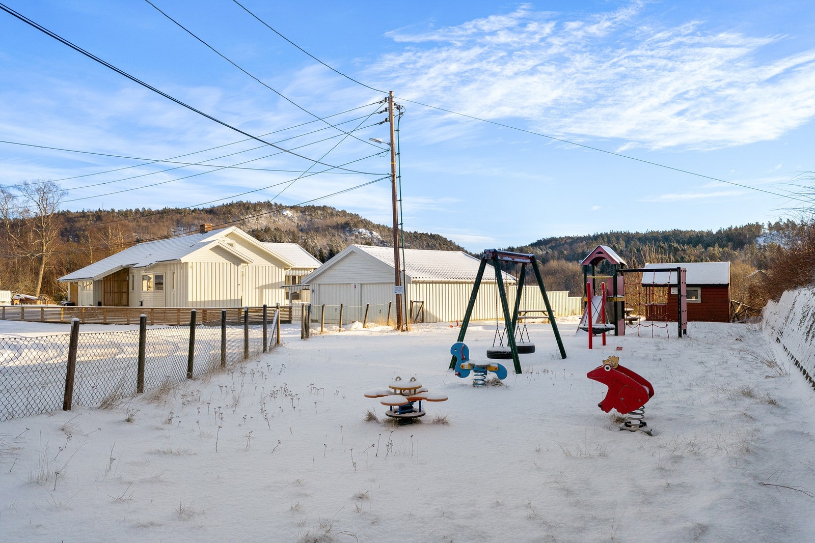 En hyggelig lekeplass like utenfor døren Galleribilde
