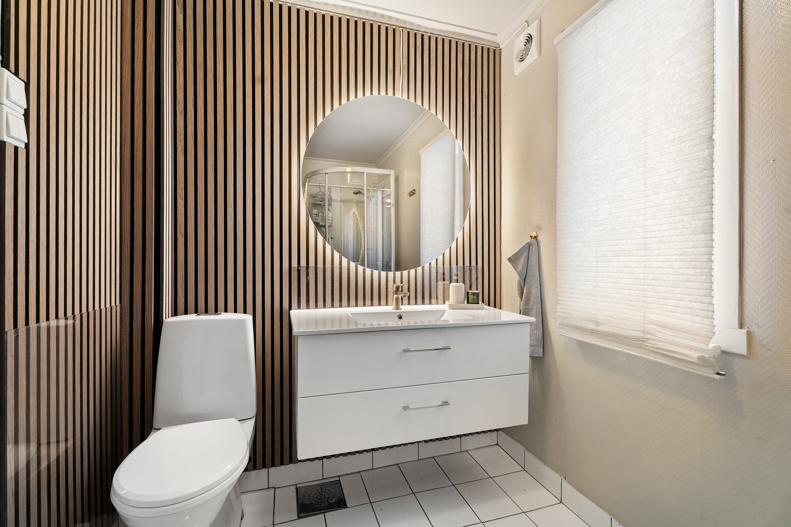 Fra gangen kommer du inn til badet Galleribilde