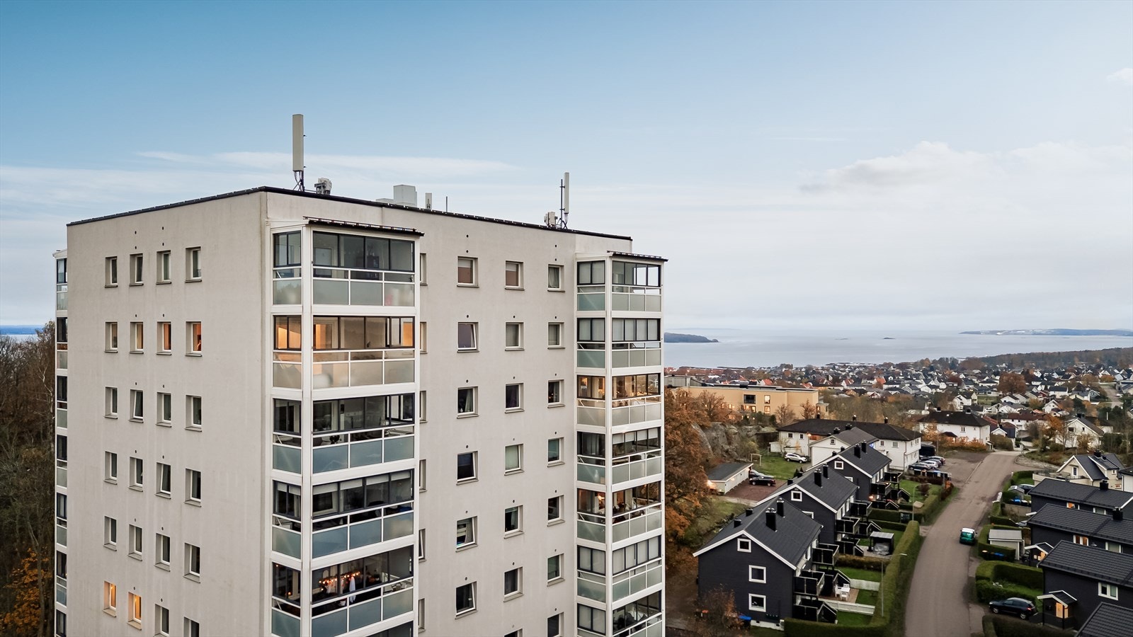 Her bor man høyt og fritt med utsyn utover store deler av Horten! Galleribilde