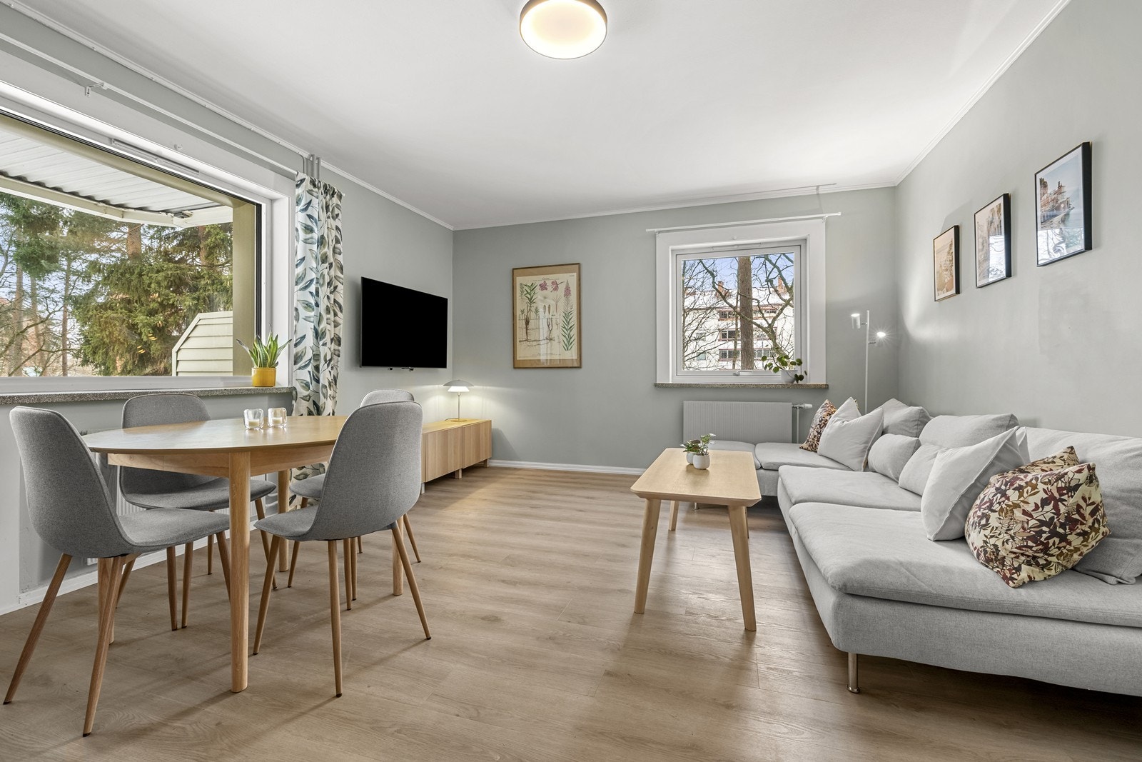 I forbindelse med oppussingen ble også det elektriske anlegget oppgradert med nye punkter. Galleribilde