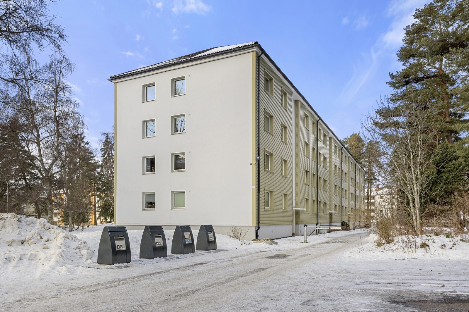 Hverdagslogistikken er enkel med både Kiwi og Rema 1000 i gangavstand. Galleribilde