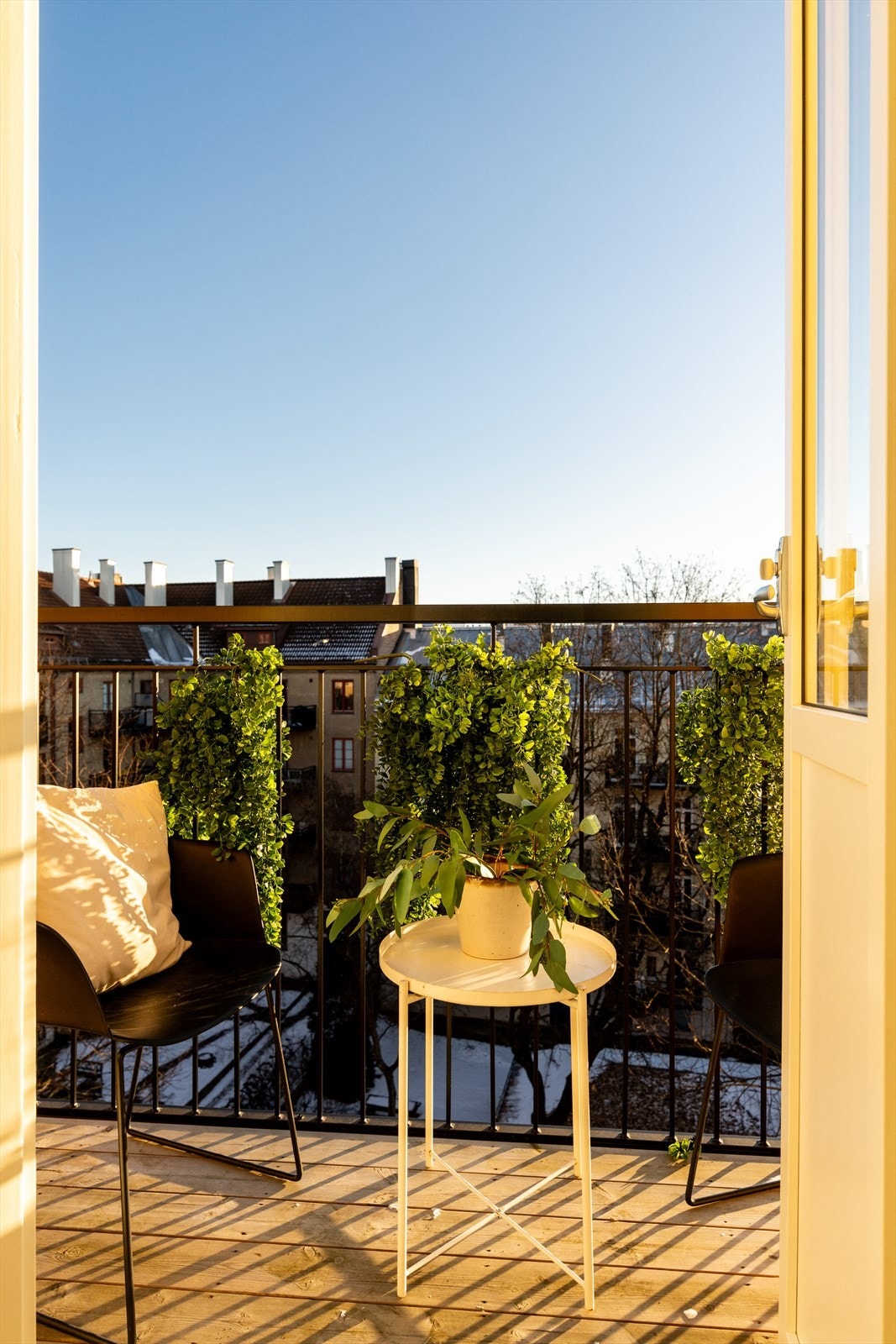 - Østvendt balkong på ca. 2 kvm - Galleribilde